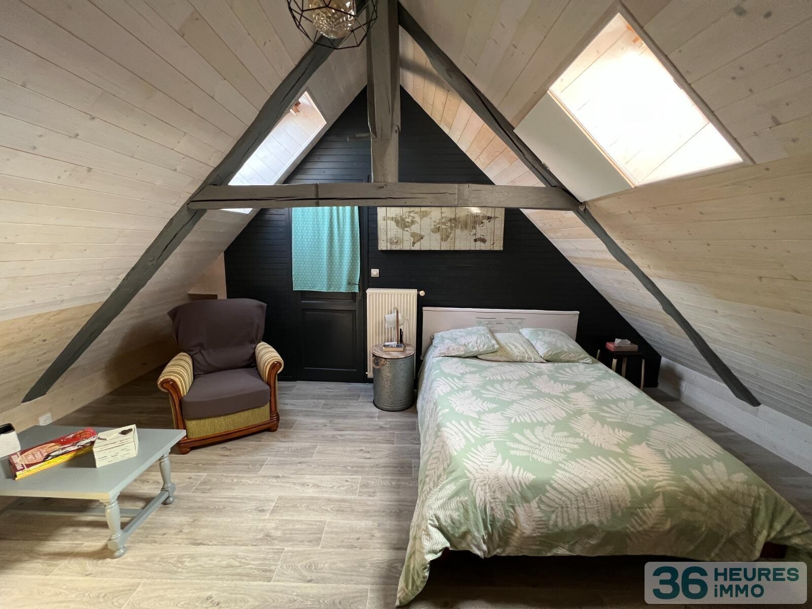 MAISON EN PIERRES ET DEPENDANCES