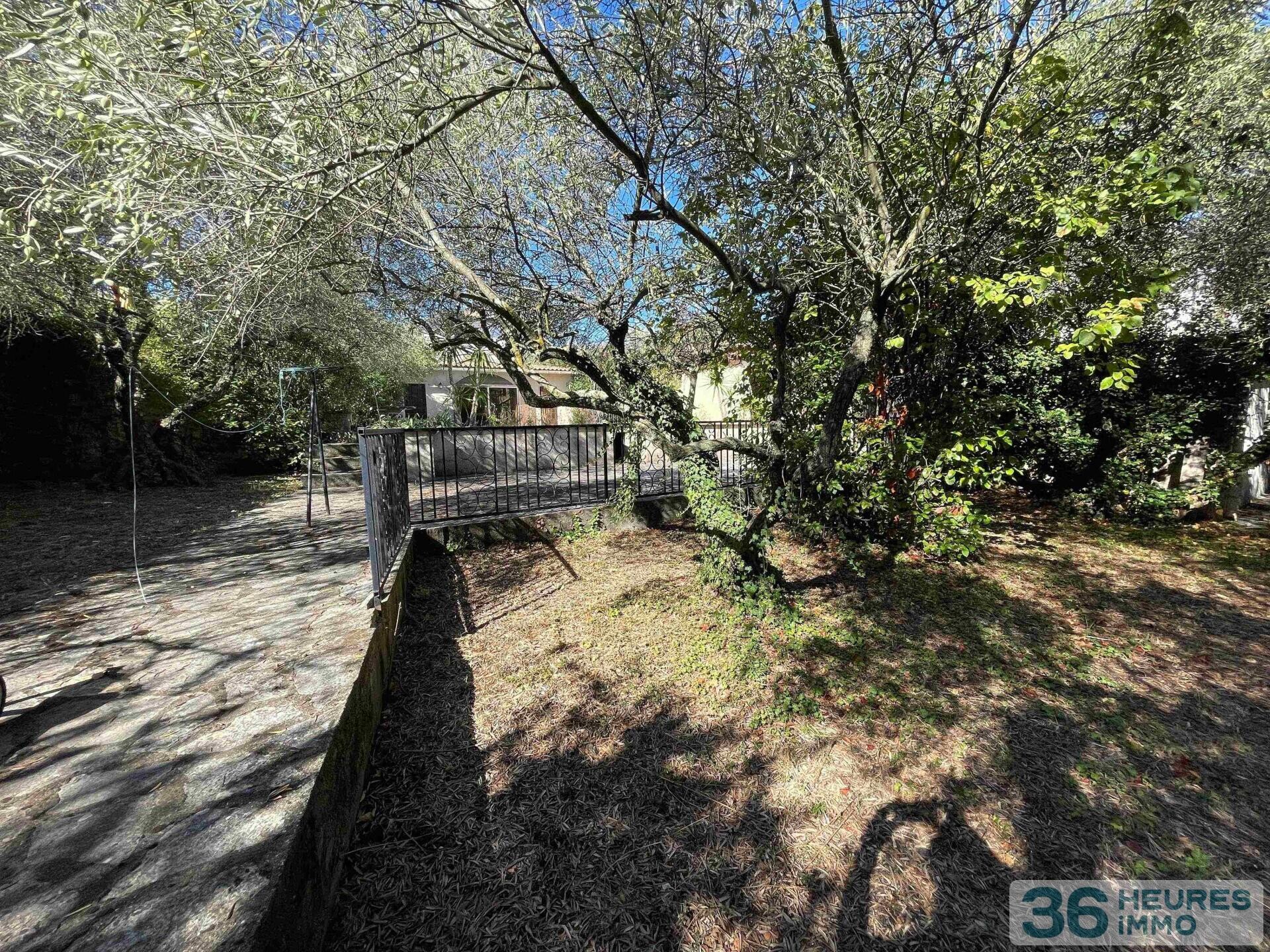 Villa 177 m2 sur 1259 m2 de terrain avec piscine