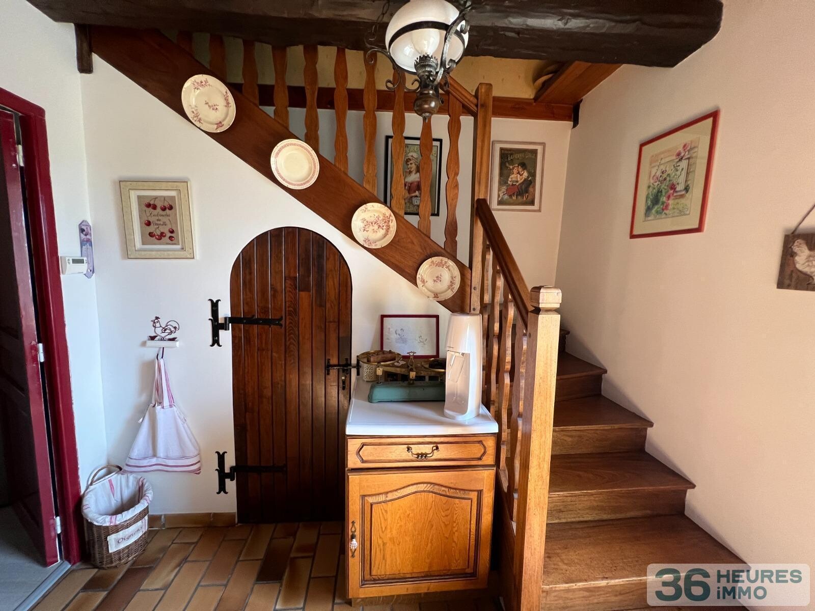 MAISON EN PIERRES ET DEPENDANCES