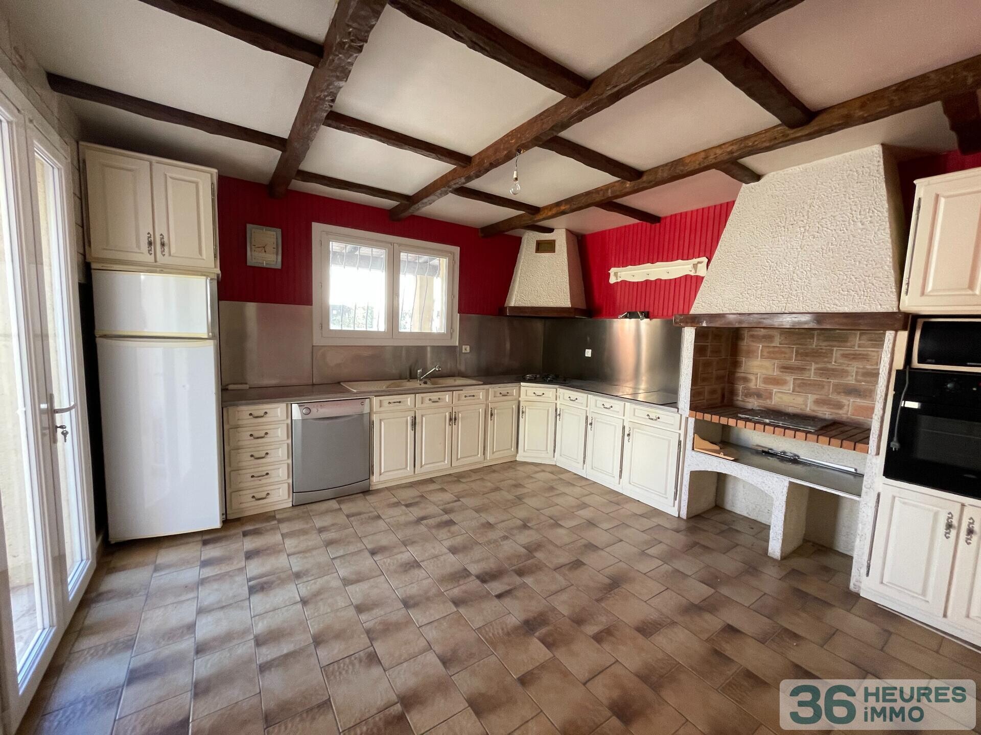 Villa 177 m2 sur 1259 m2 de terrain avec piscine