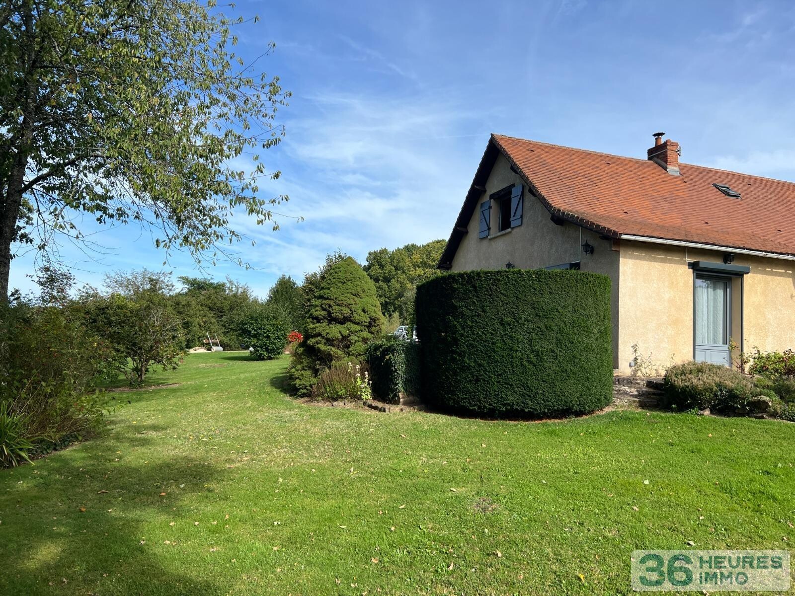 MAISON EN PIERRES ET DEPENDANCES