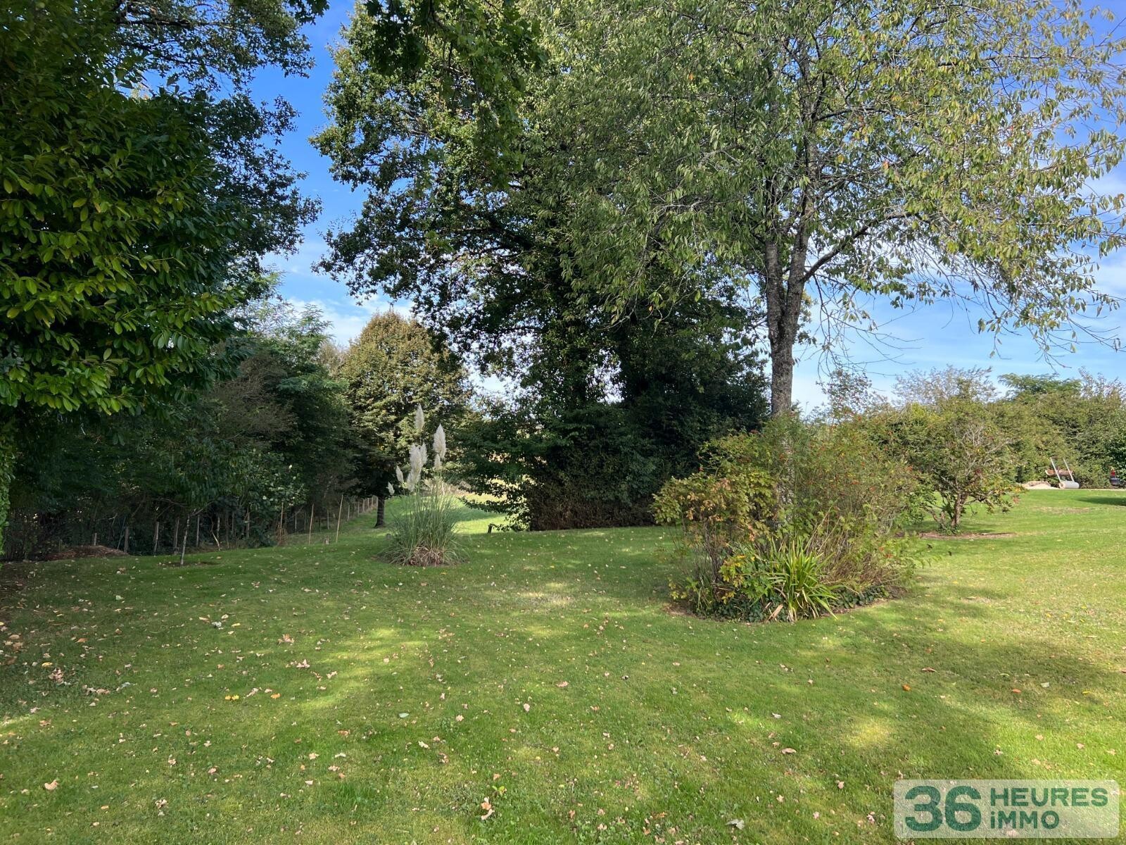 MAISON EN PIERRES ET DEPENDANCES