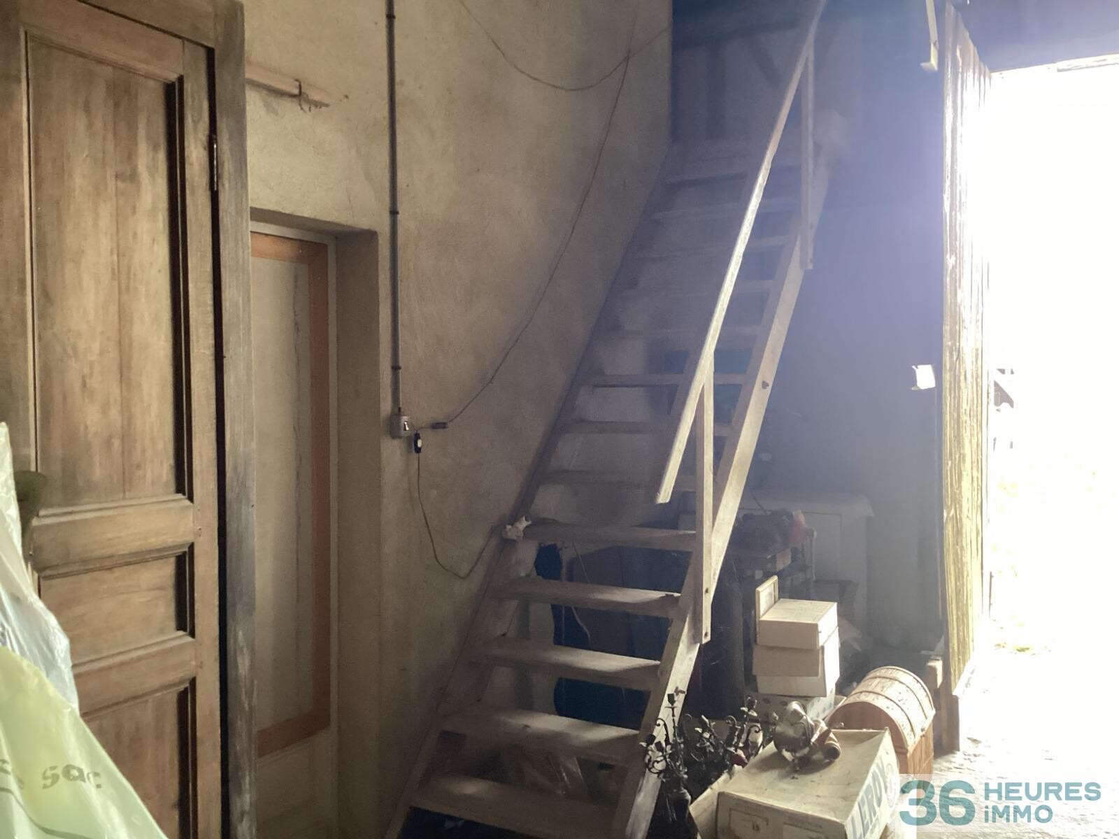 Maison ancienne en pans de bois à restaurer