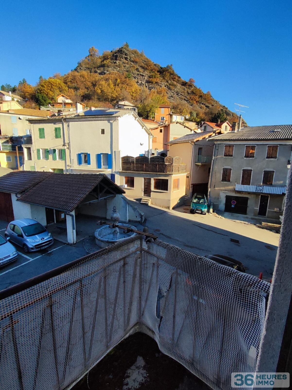 Coeur du village - appartement t3 de 63,37 m² à rénover avec garage de 37 m²