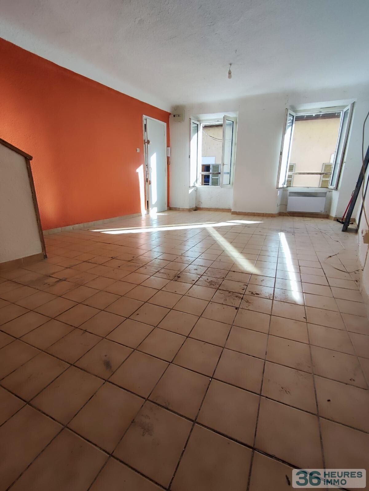 Coeur du village - appartement t3 de 63,37 m² à rénover avec garage de 37 m²