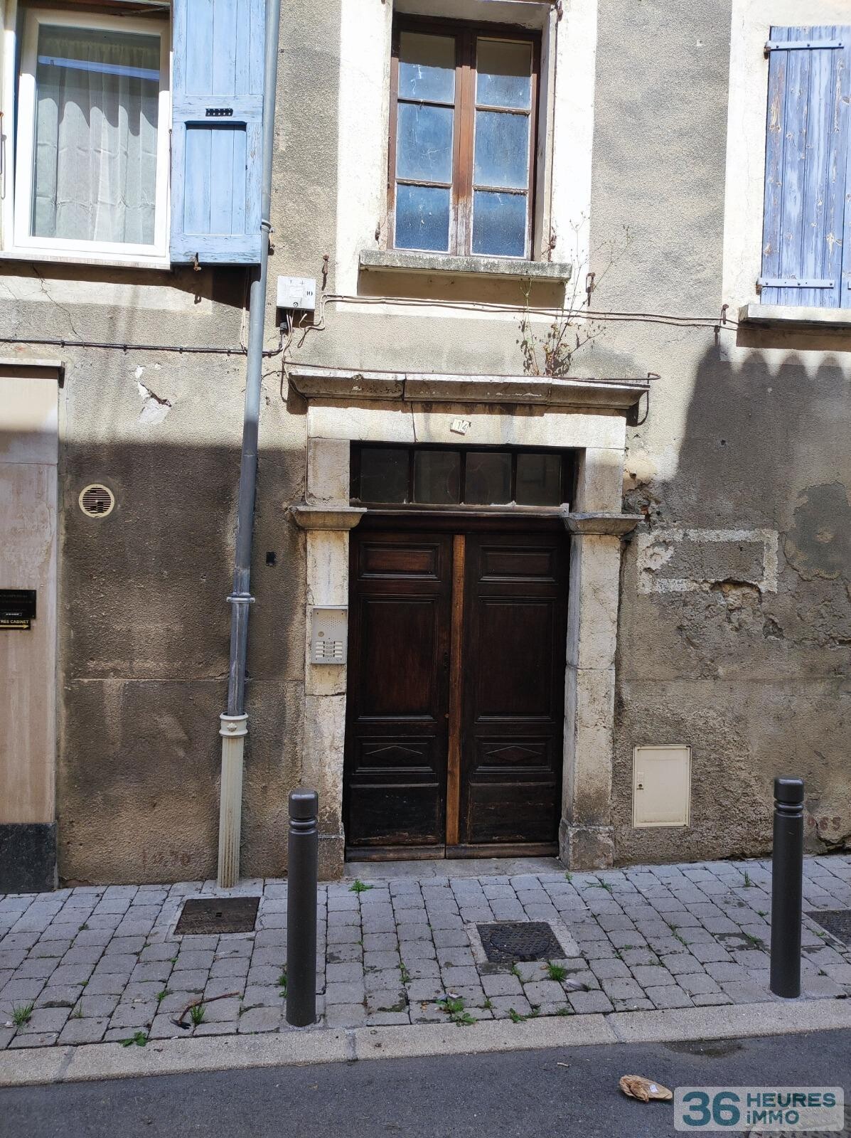 Coeur du village - appartement t3 de 63,37 m² à rénover avec garage de 37 m²