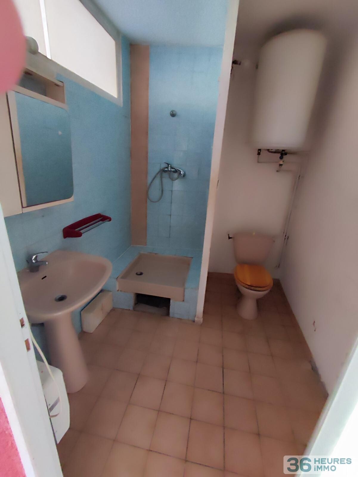 Coeur du village - appartement t3 de 63,37 m² à rénover avec garage de 37 m²