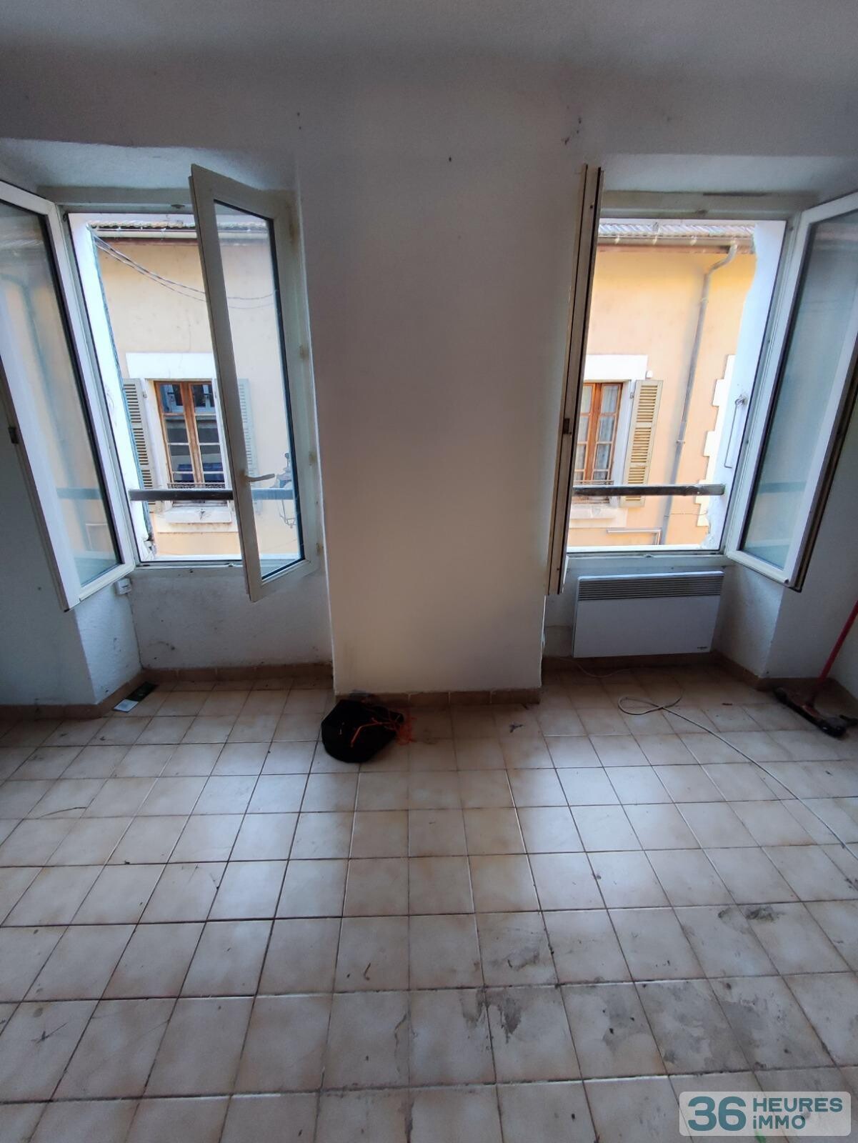 Coeur du village - appartement t3 de 63,37 m² à rénover avec garage de 37 m²