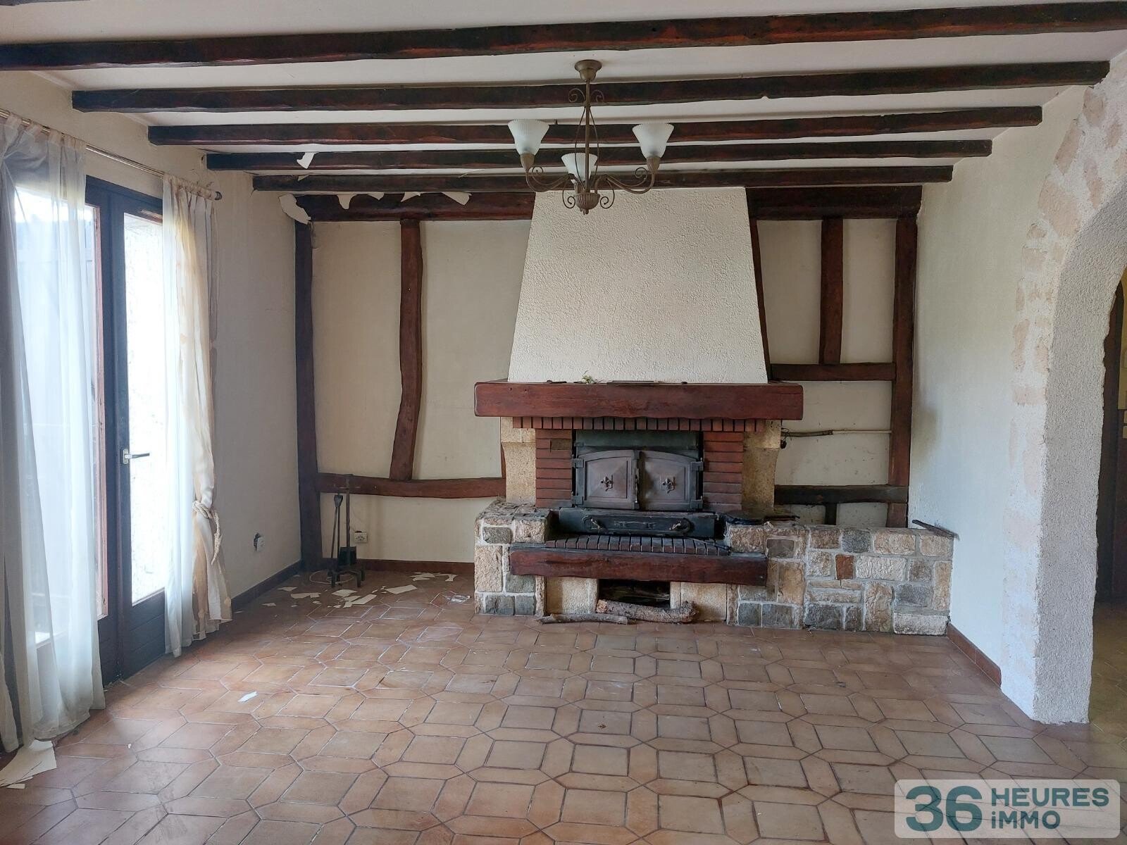 Maison T6 de 141 m² à SAINT-FARGEAU-PONTHIERRY