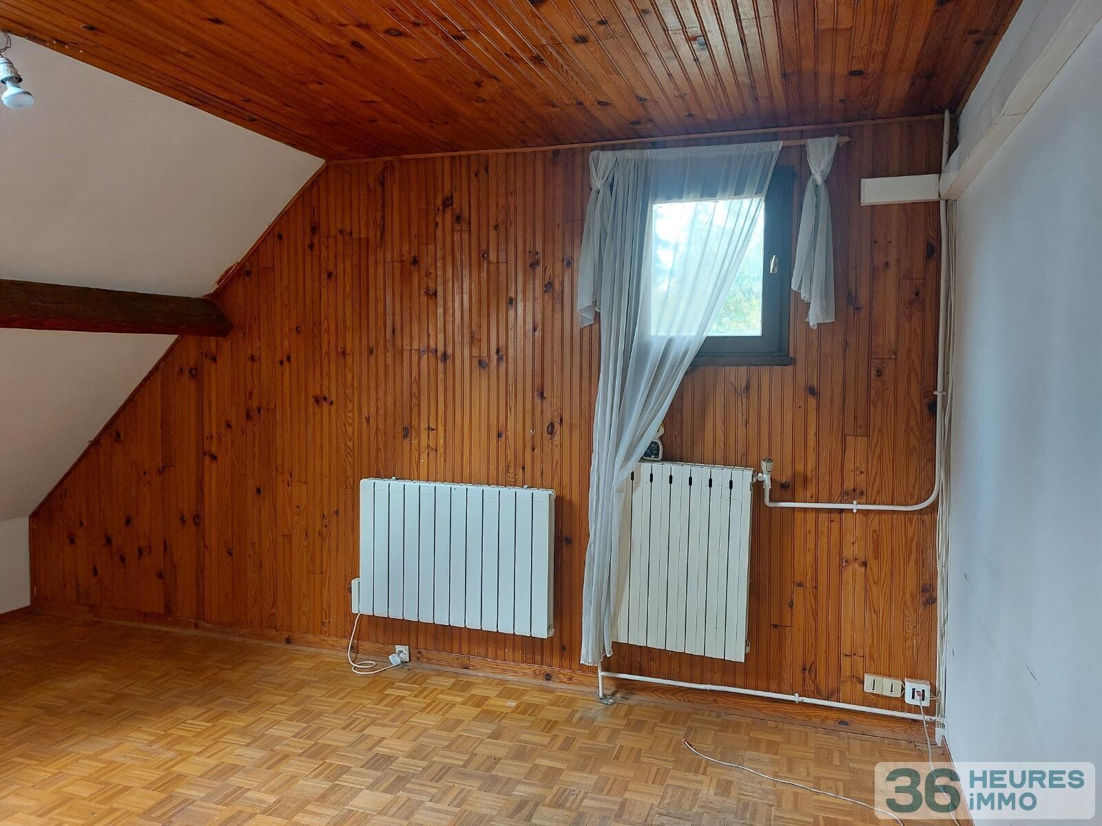 Maison T6 de 141 m² à SAINT-FARGEAU-PONTHIERRY