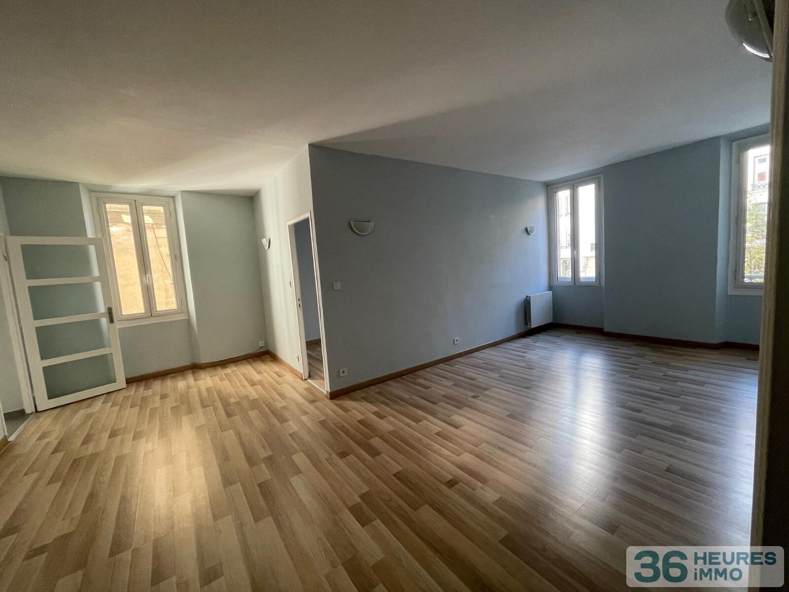 Toulon centre 2 pieces de 61m2