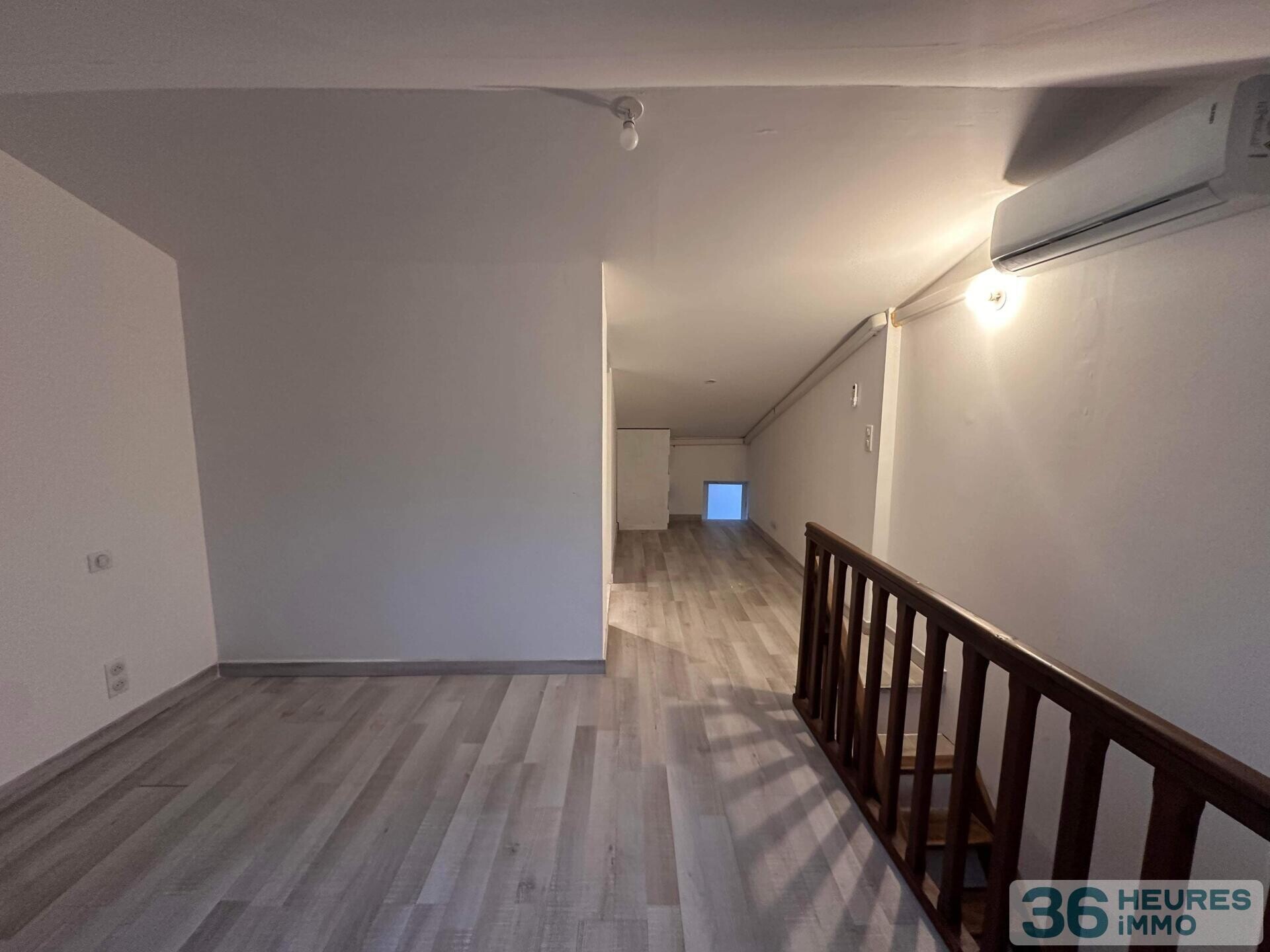 Maison de village NYONS 