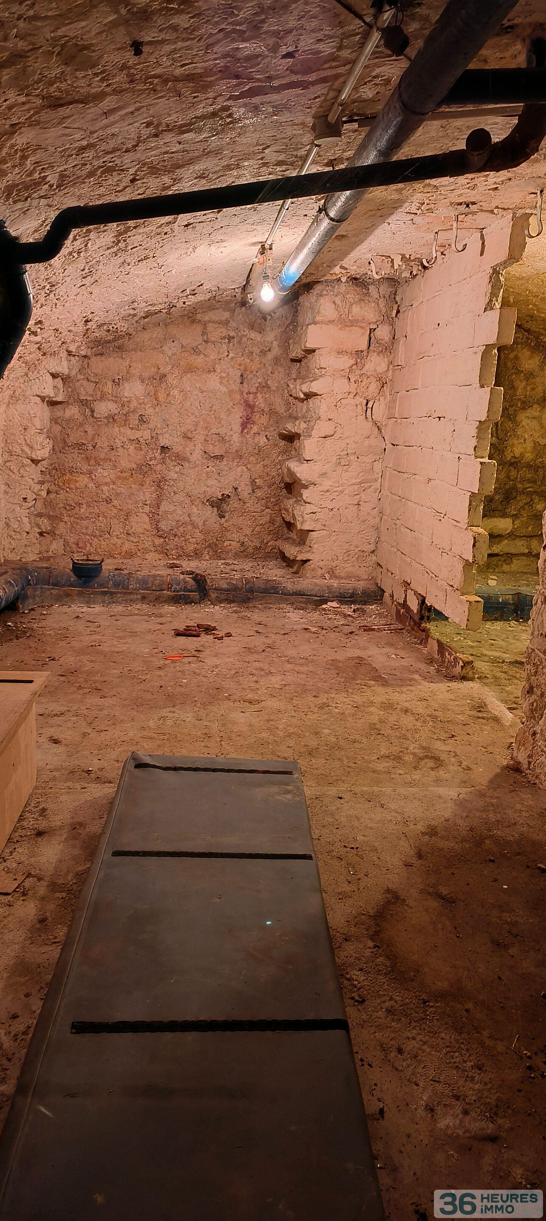 Cave 28m² 