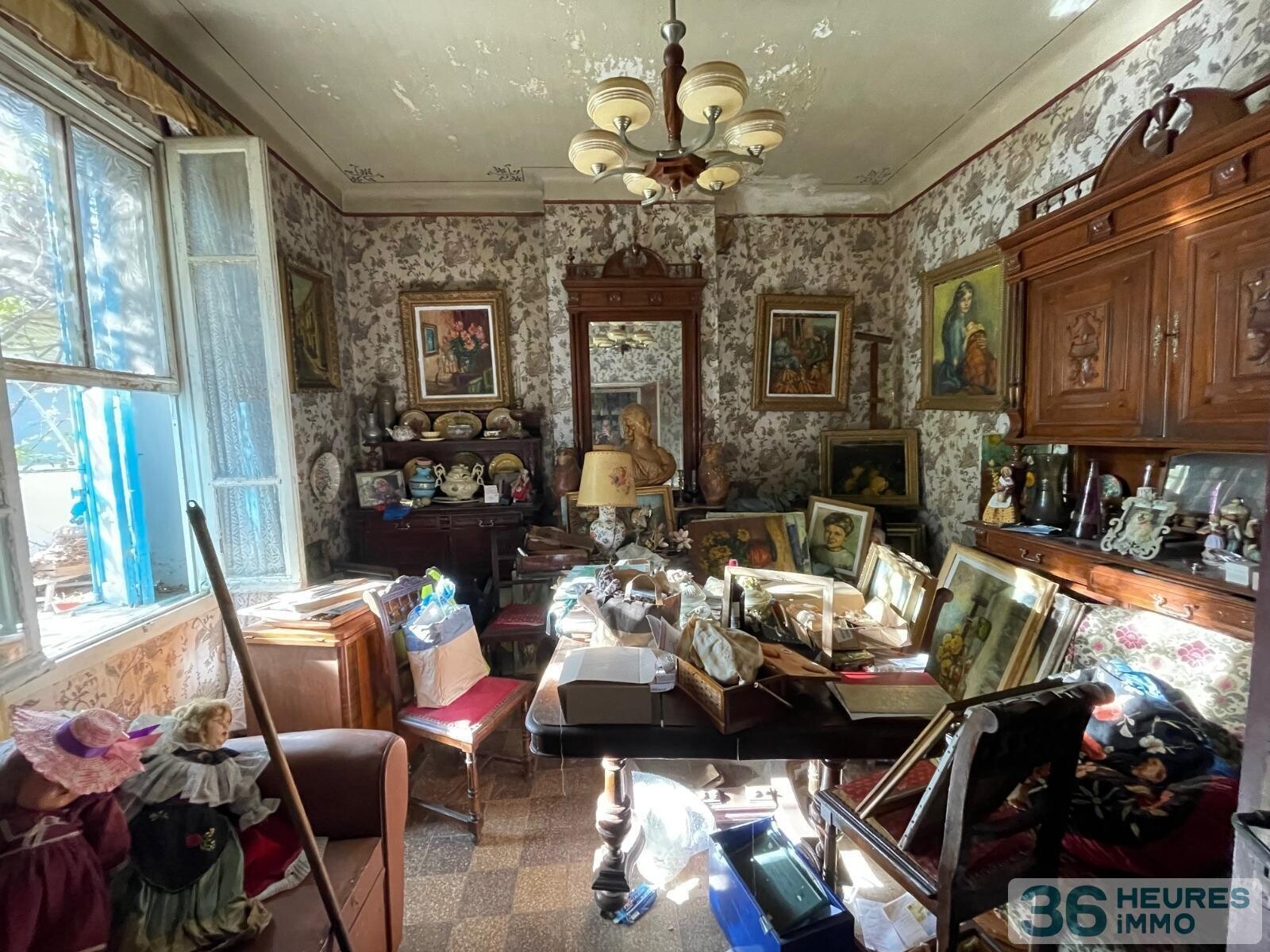 Miramas sur 650m2 de terrain 2 maisons + hangar 