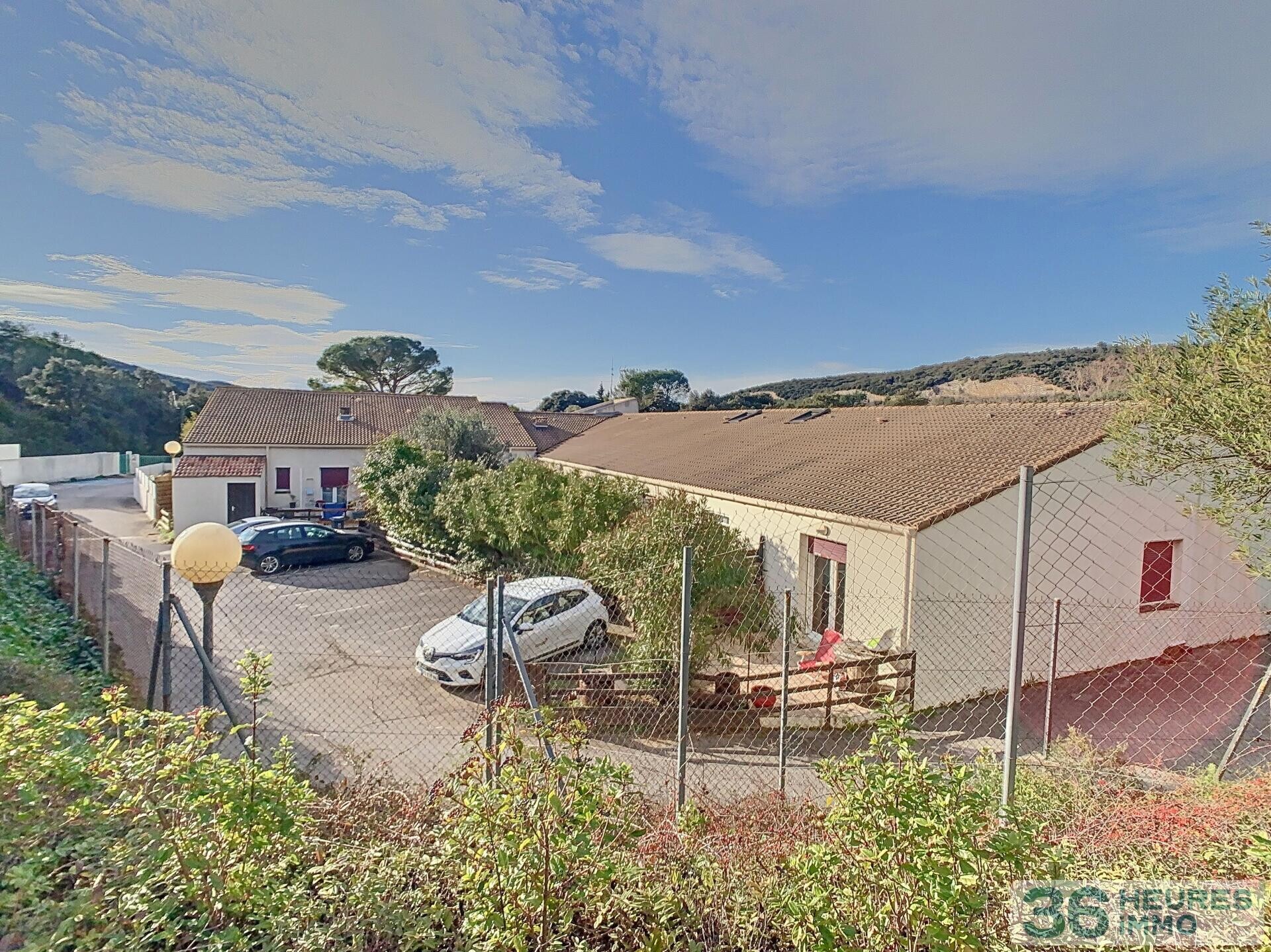 Studio et place de parking Saint Paul et Valmalle