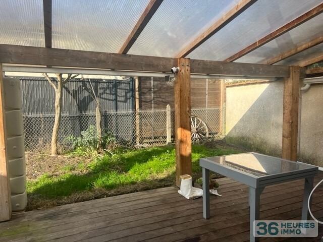 MAISON PLUME LA POULE