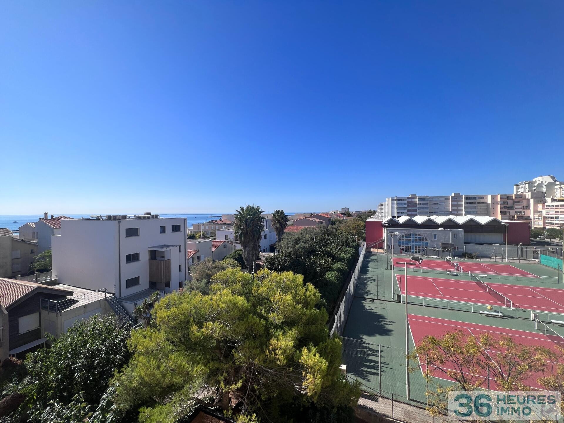 Ventes aux enchères interactives - appartement - vue mer
