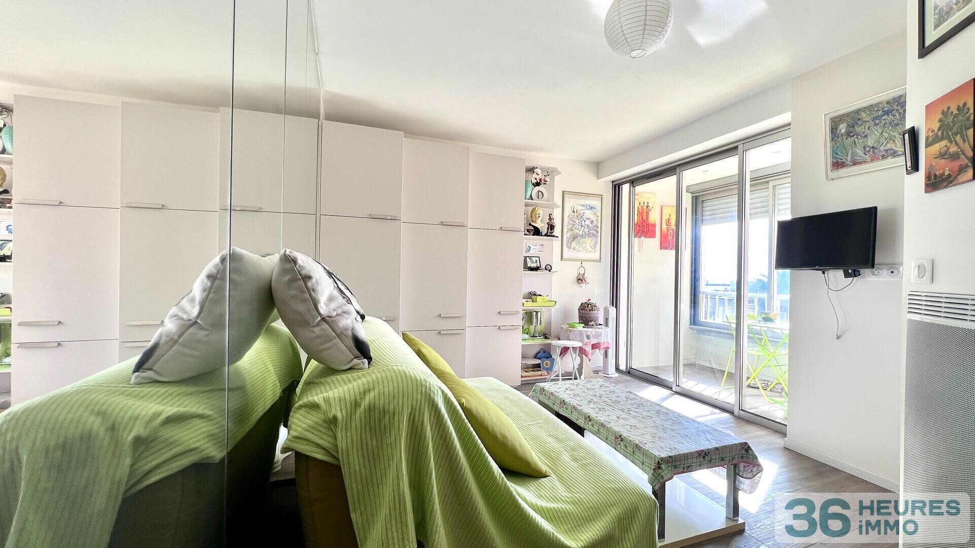 Ventes aux enchères interactives - appartement - vue mer