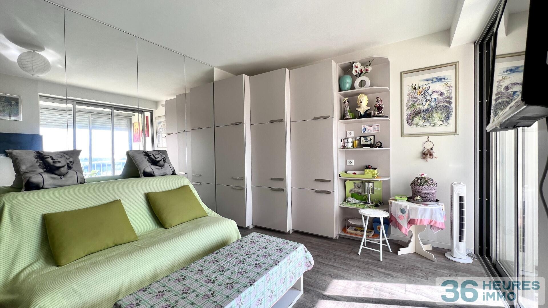 Ventes aux enchères interactives - appartement - vue mer