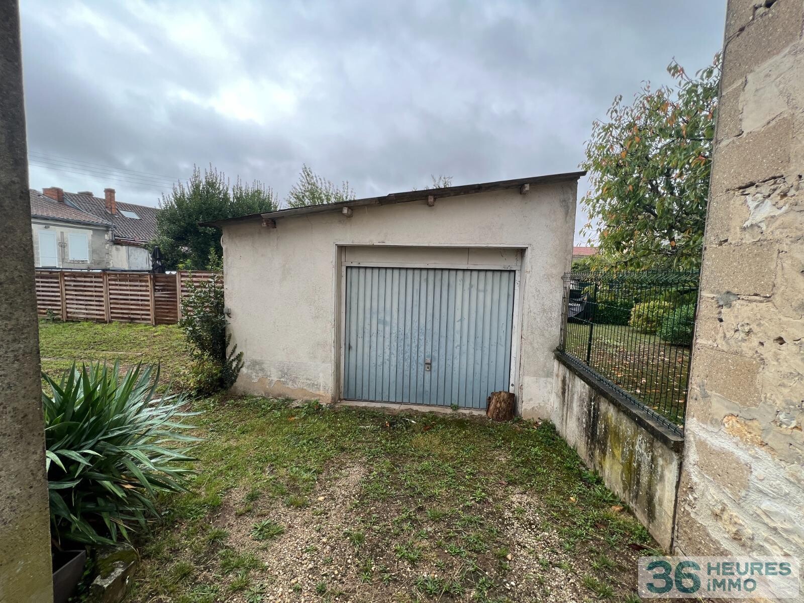 MAISON AVEC JARDIN ET GARAGE