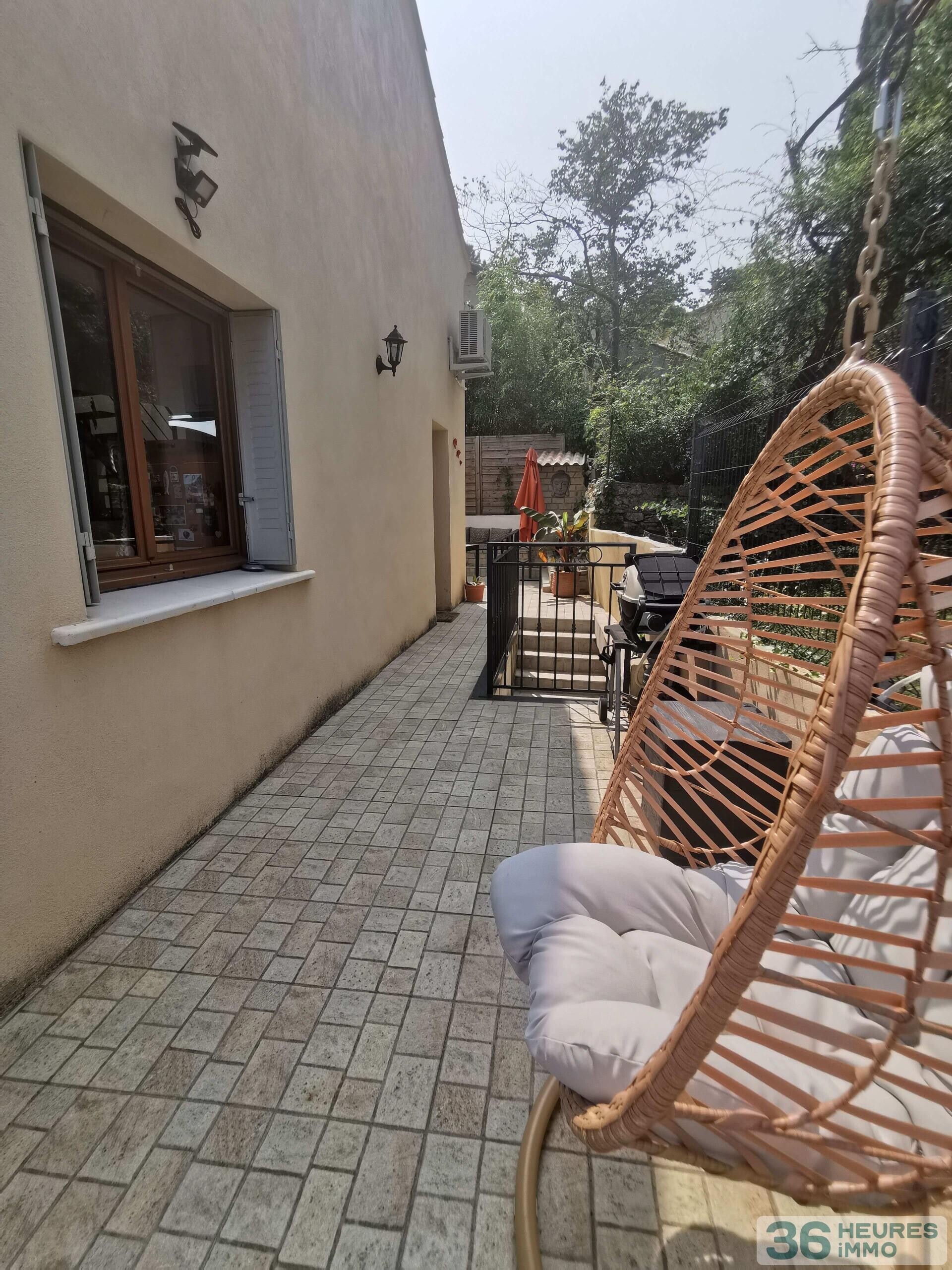 Maison de ville - 4 pièces - 84 m²