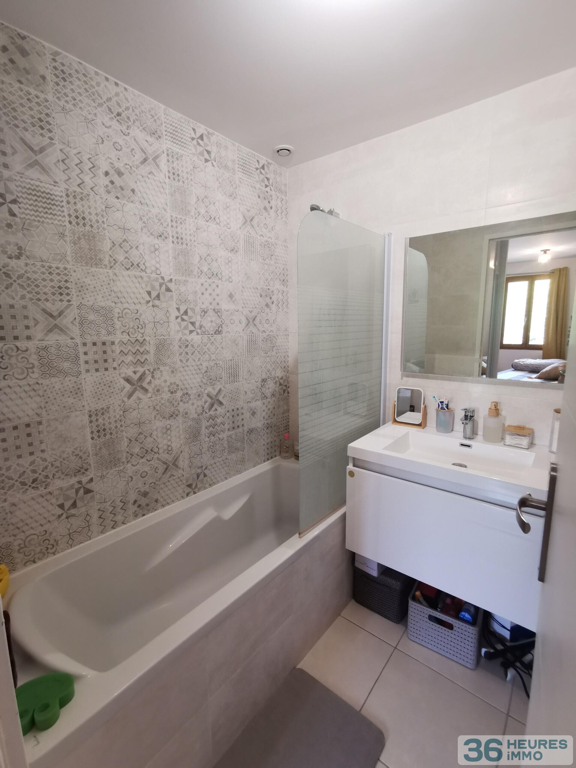 Maison de ville - 4 pièces - 84 m²