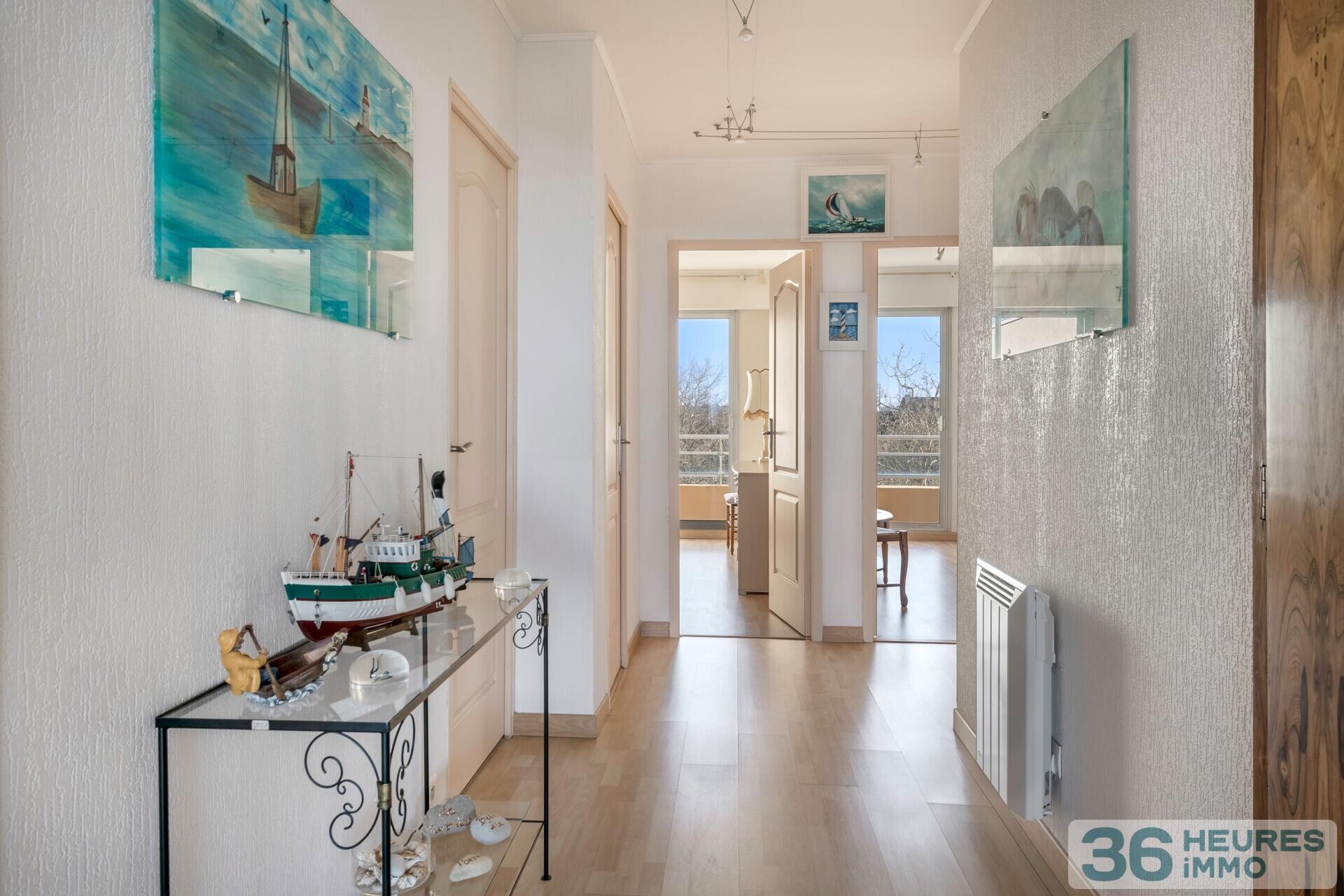 T3 FACE MER - PLAGE, MARCHE et COMMERCES A PIED