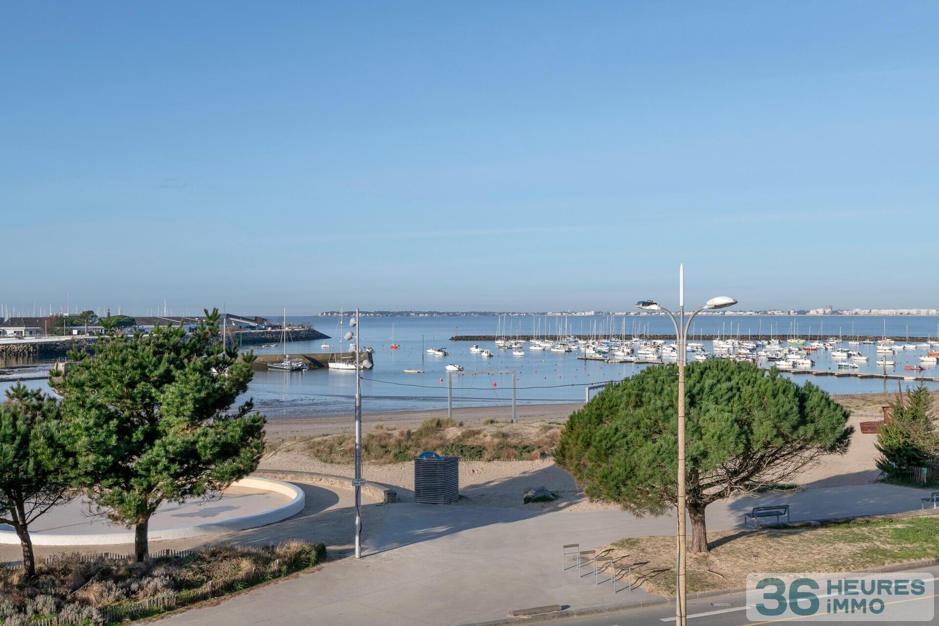 T3 FACE MER - PLAGE, MARCHE et COMMERCES A PIED