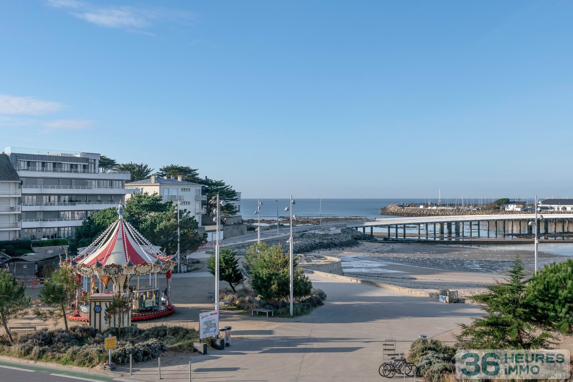 T3 FACE MER - PLAGE, MARCHE et COMMERCES A PIED