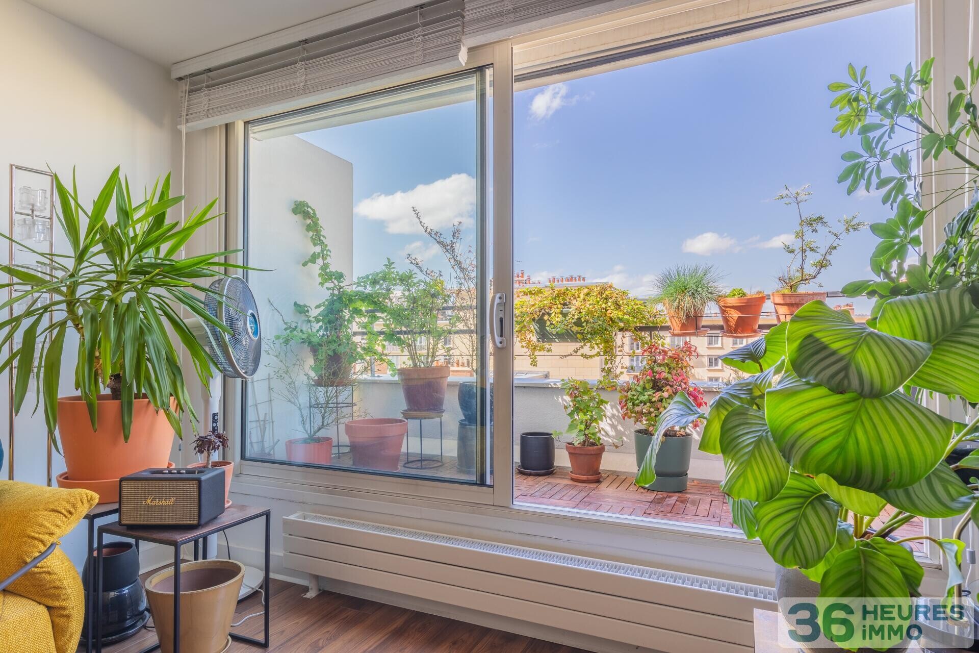 Appartement étage élevé avec grand balcon