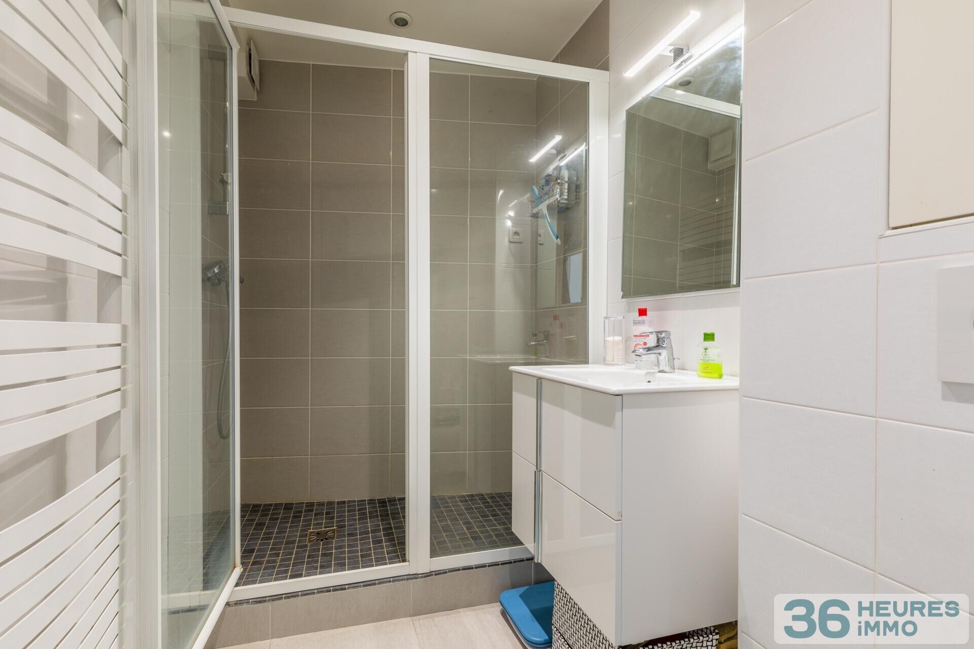 Appartement étage élevé avec grand balcon