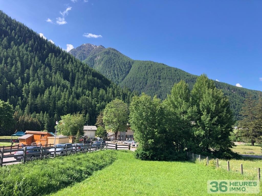 Chalet authentique situé sur la commune de AIGUILLES