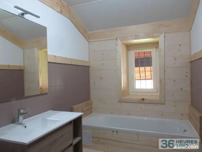 Chalet authentique situé sur la commune de AIGUILLES