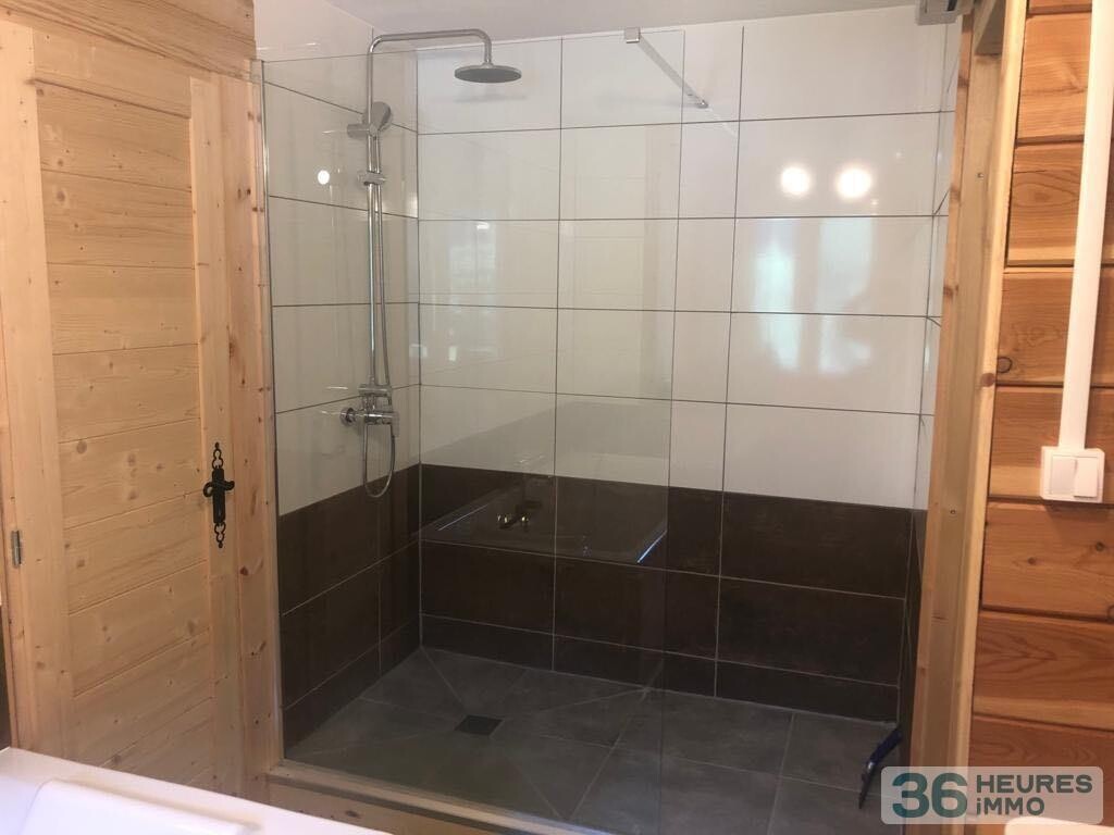 Chalet authentique situé sur la commune de AIGUILLES