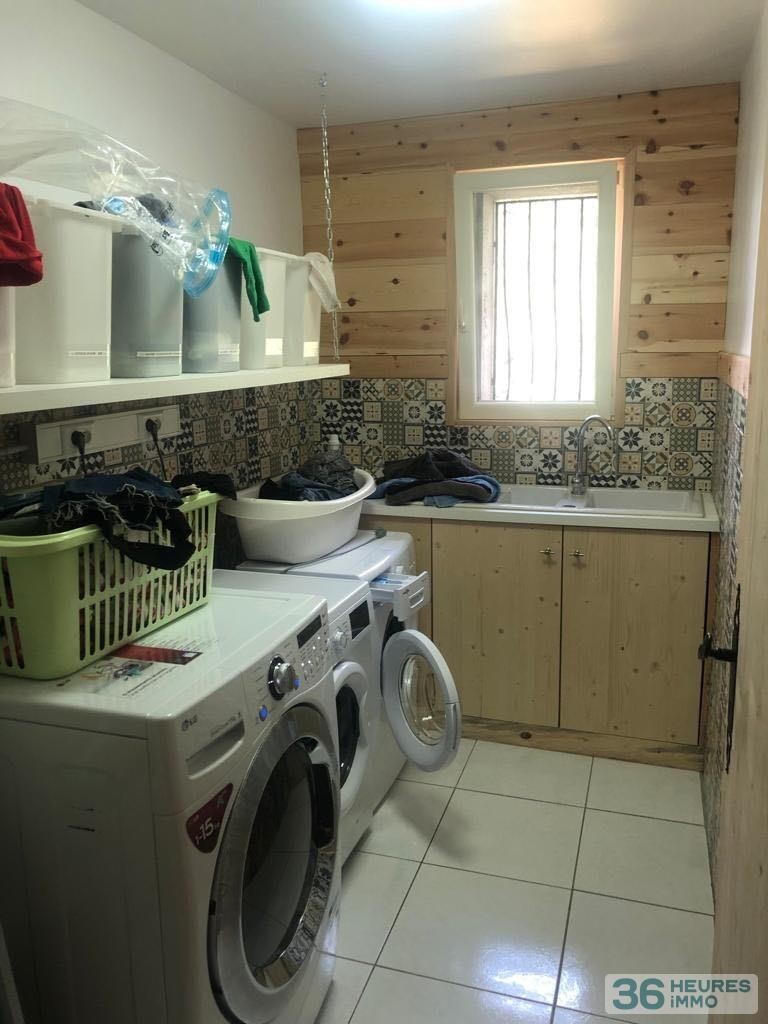 Chalet authentique situé sur la commune de AIGUILLES