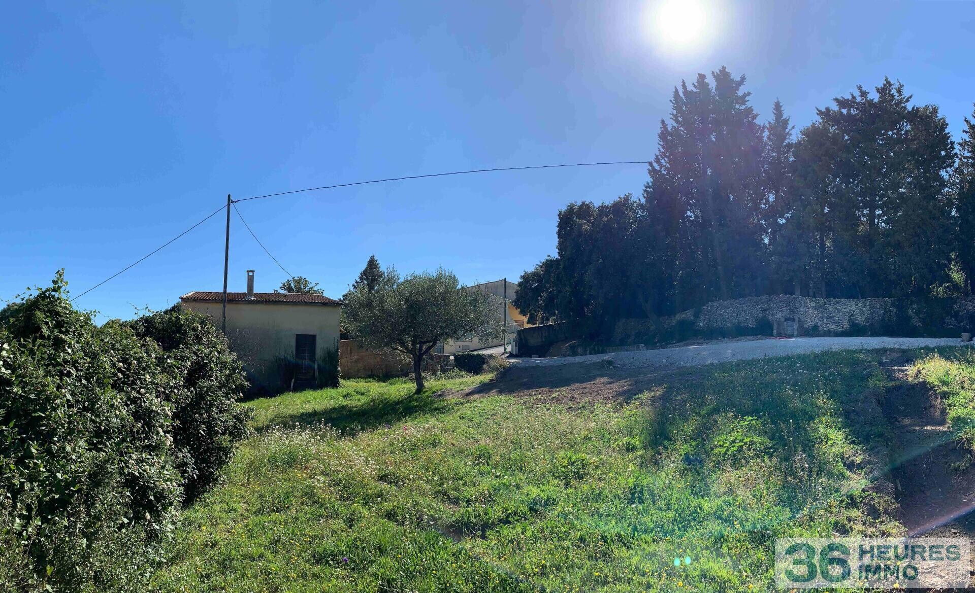 Terrain à batir de 664 m2