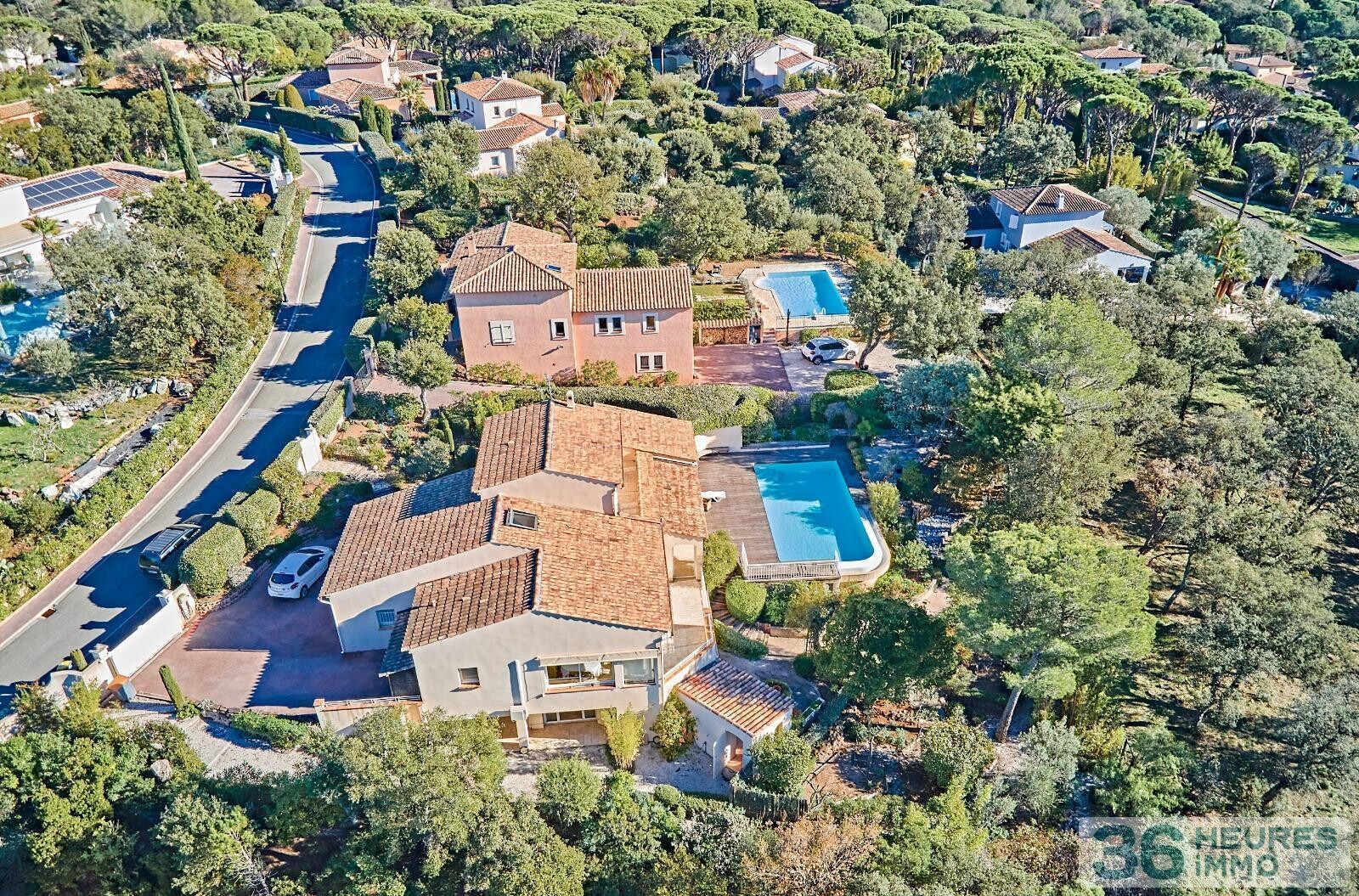 VILLA DANS QUARTIER RESIDENTIEL 