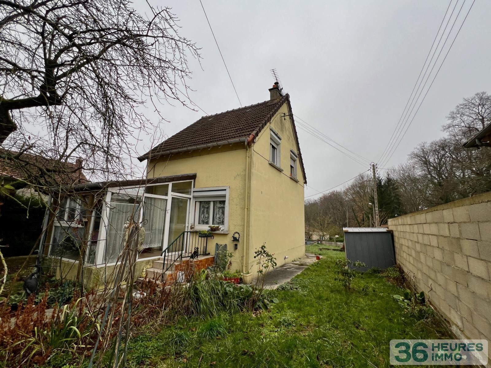 Petite Maison à rénover avec garage indépendant de 40 m² - rue de la Gare