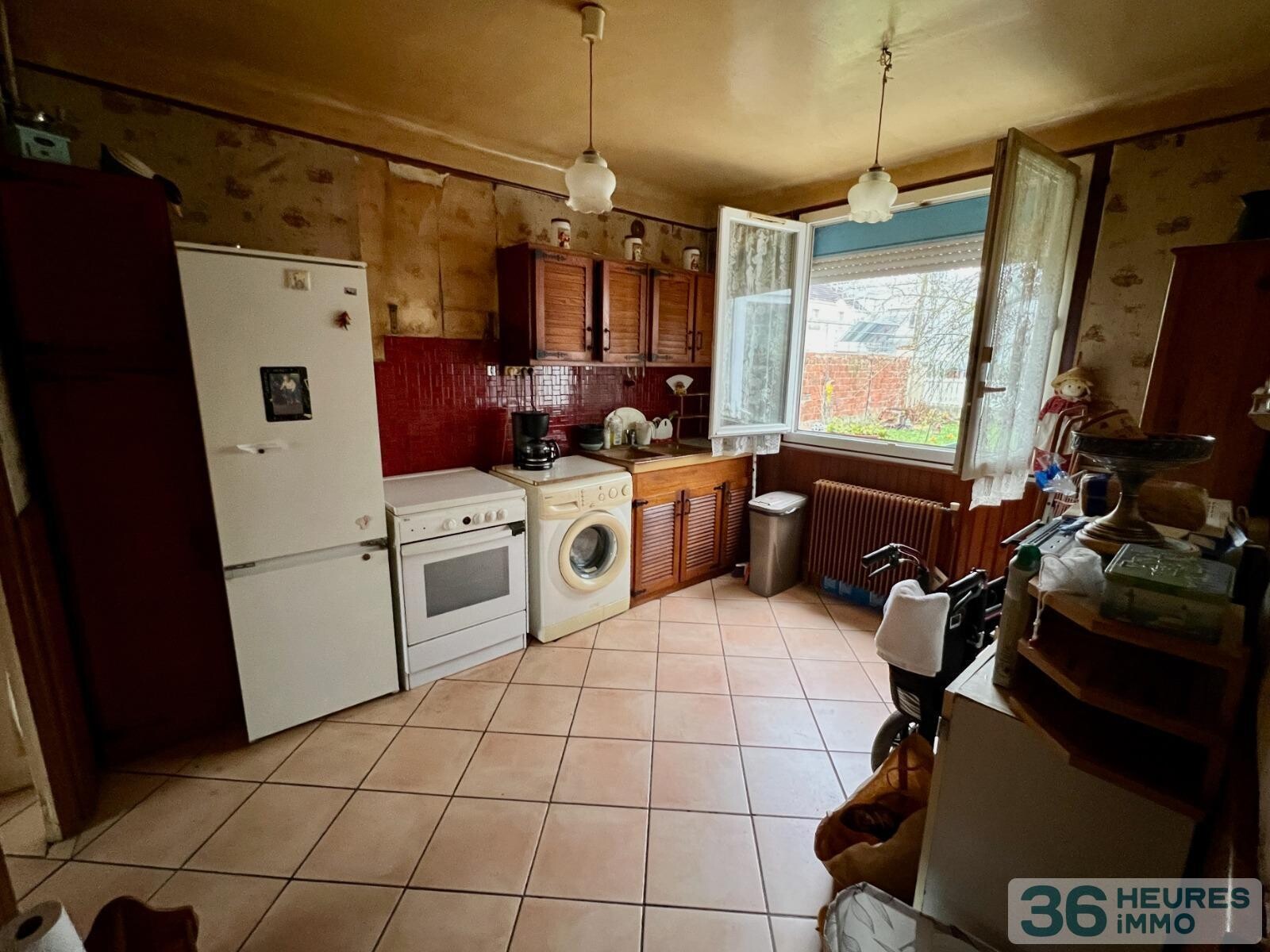 Petite Maison à rénover avec garage indépendant de 40 m² - rue de la Gare