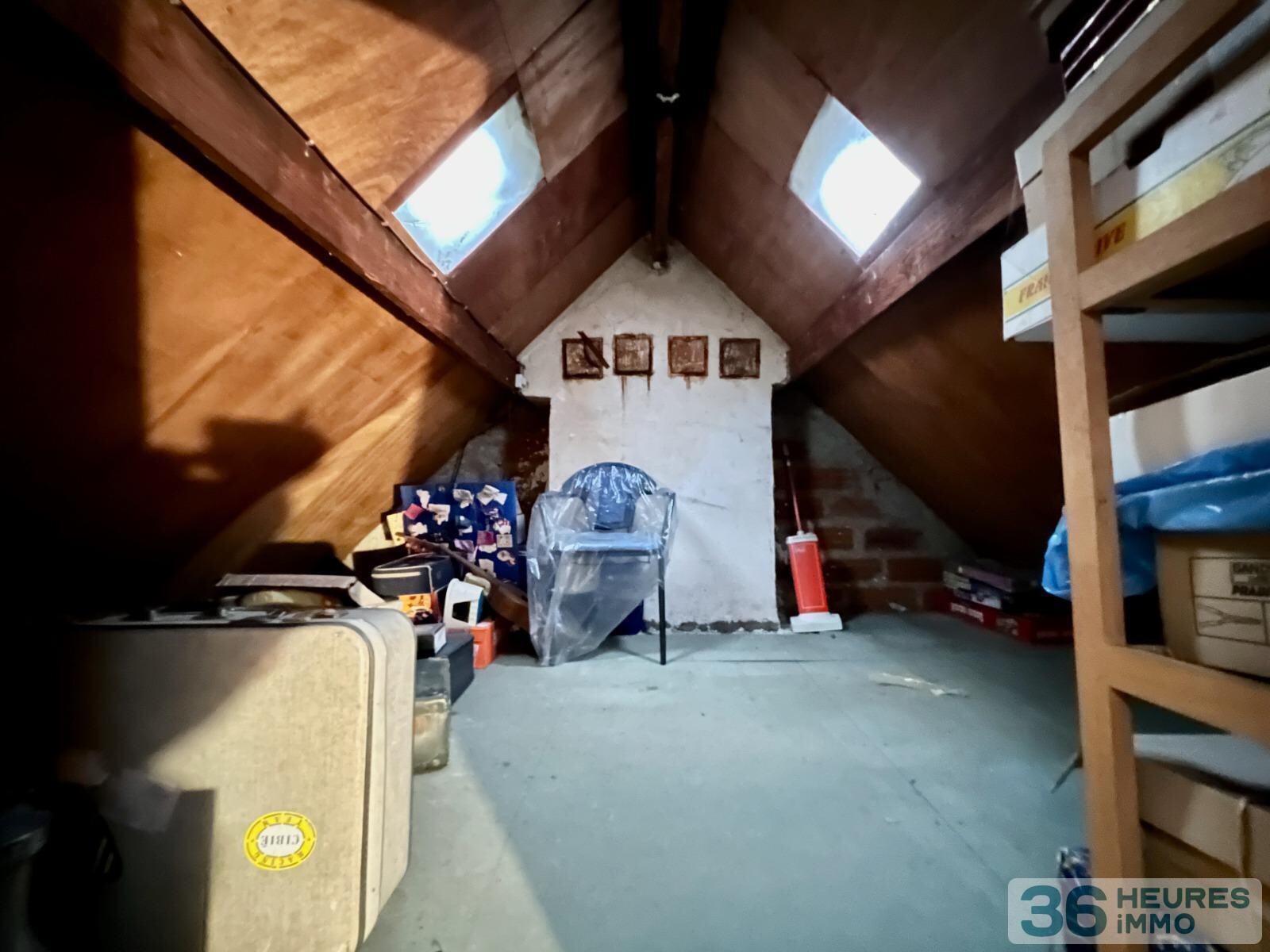 Petite Maison à rénover avec garage indépendant de 40 m² - rue de la Gare