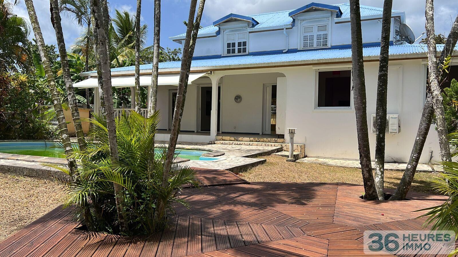 Villa 220 m2 à vendre à Baie-Mahault