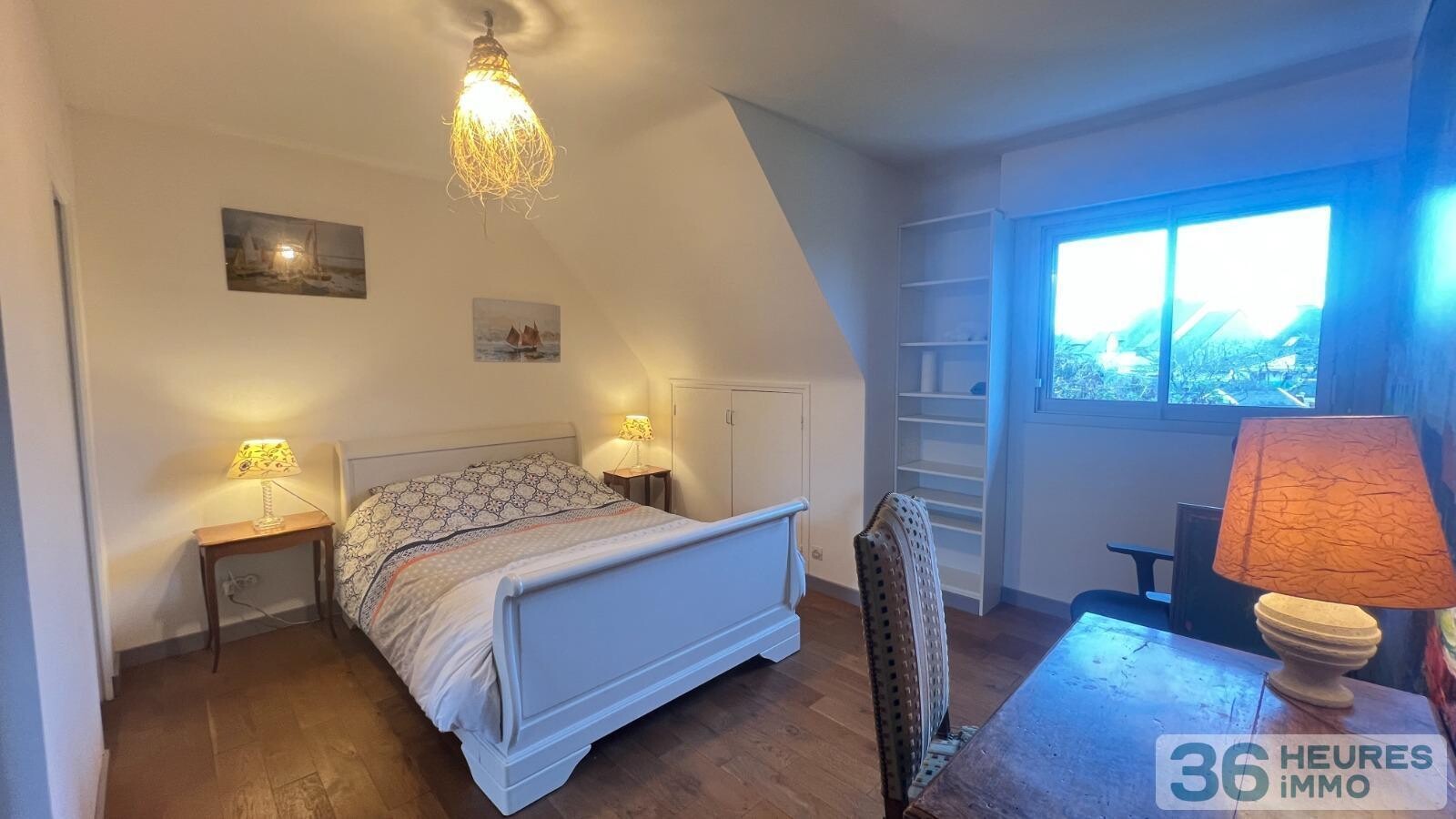 Maison avec vie de plain pied et grand jardin paysagé