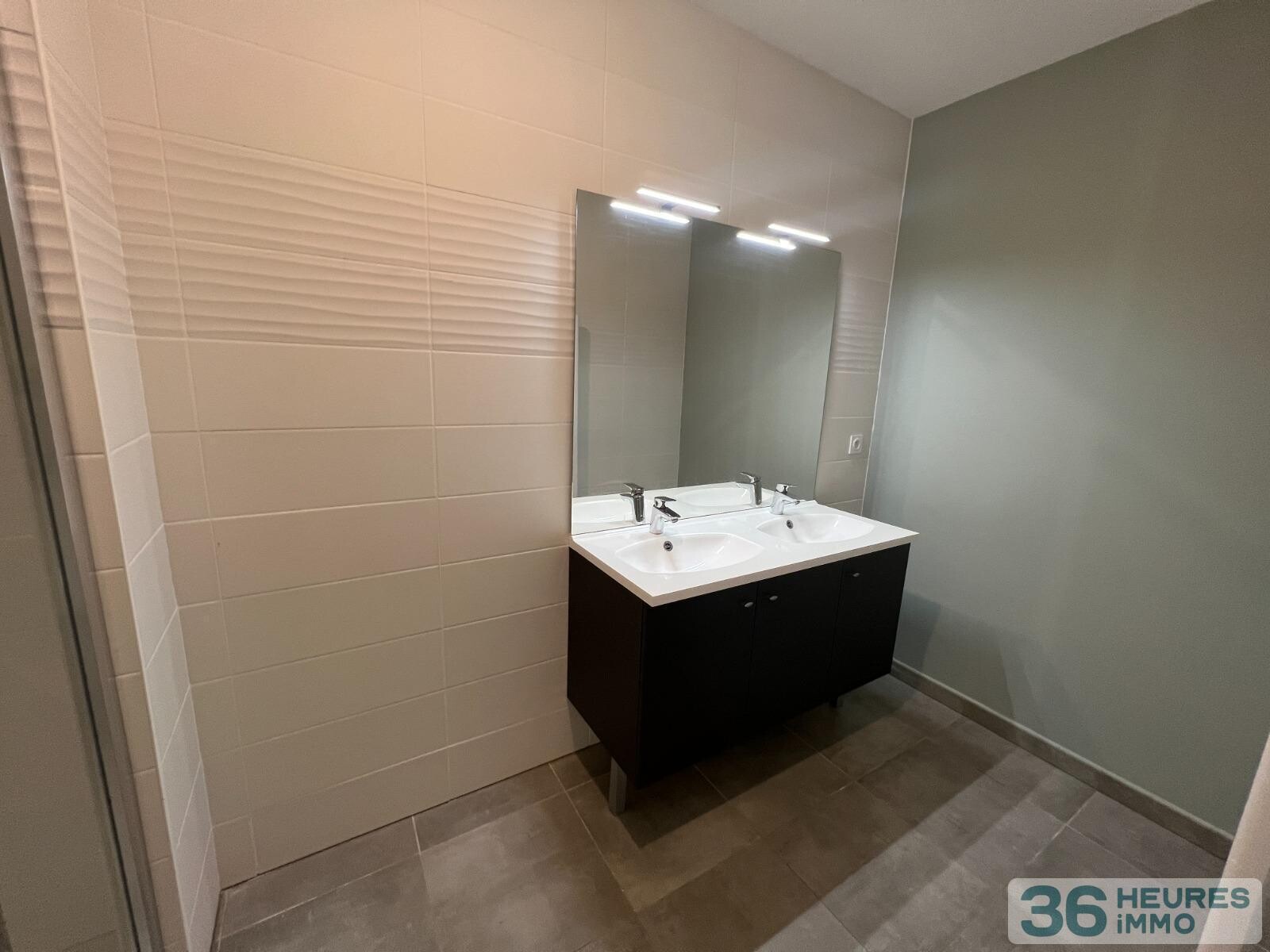 APPARTEMENT PARFAIT ETAT