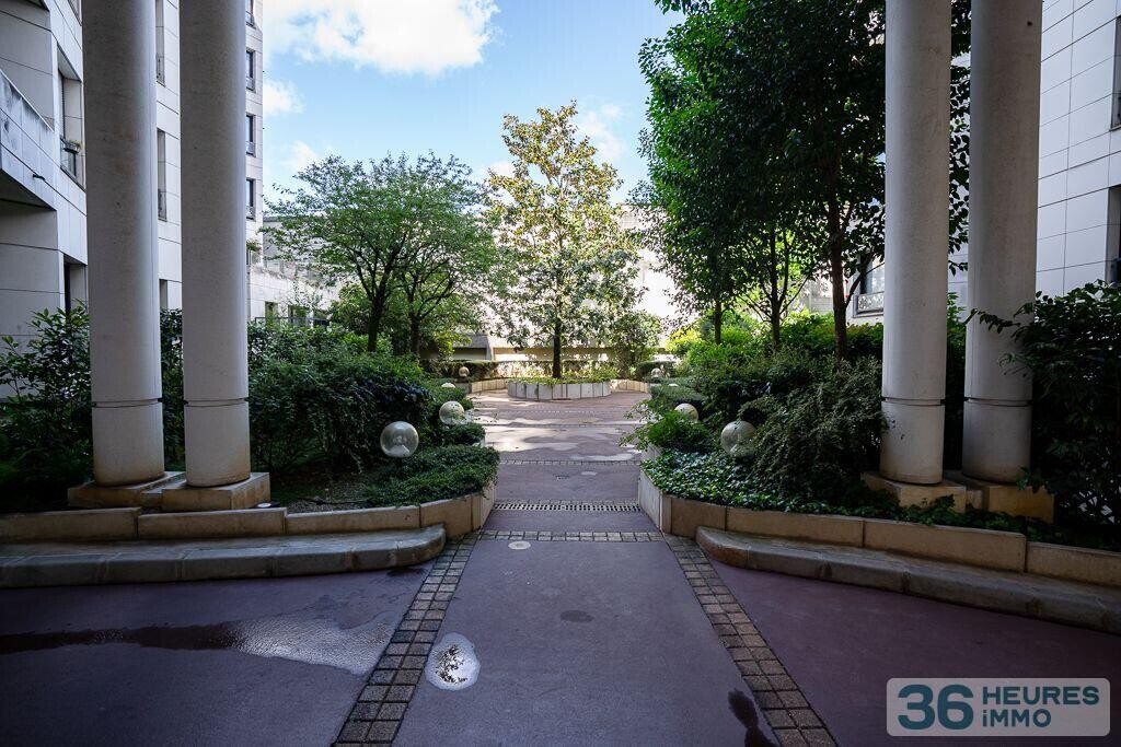 Paris 18ème - proche de la rue du Poteau - Appartement 3 pièces 77.01 m2