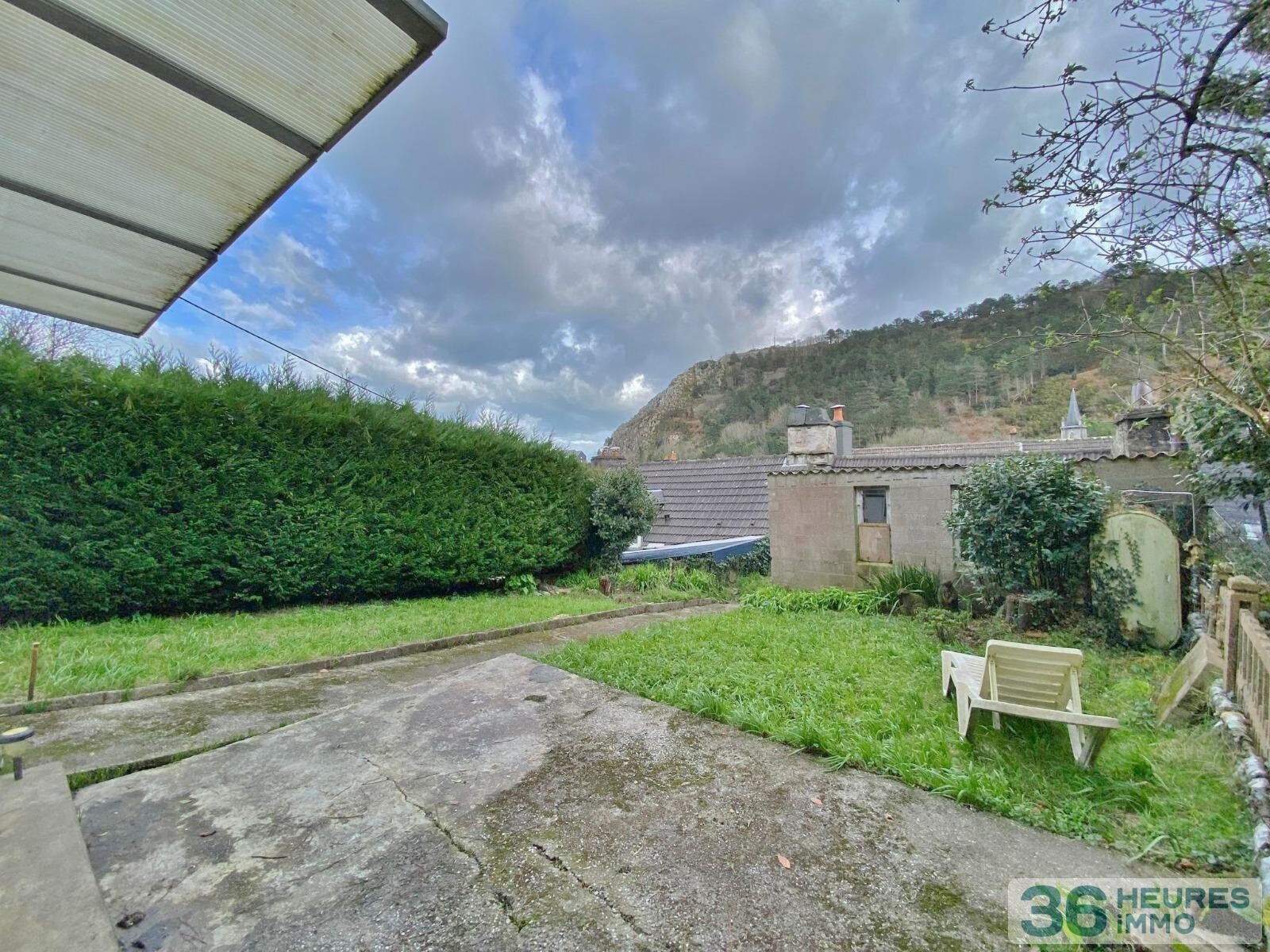 MAISON A RENOVER AVEC JARDIN 