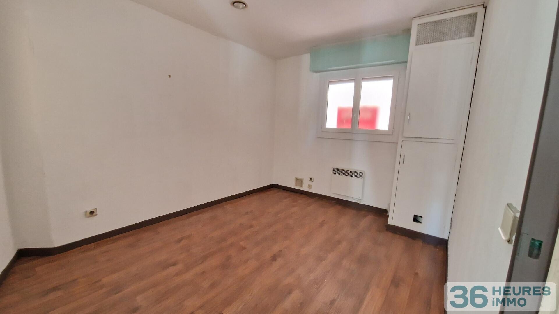 Au centre de St Clément local T2 de 42m²