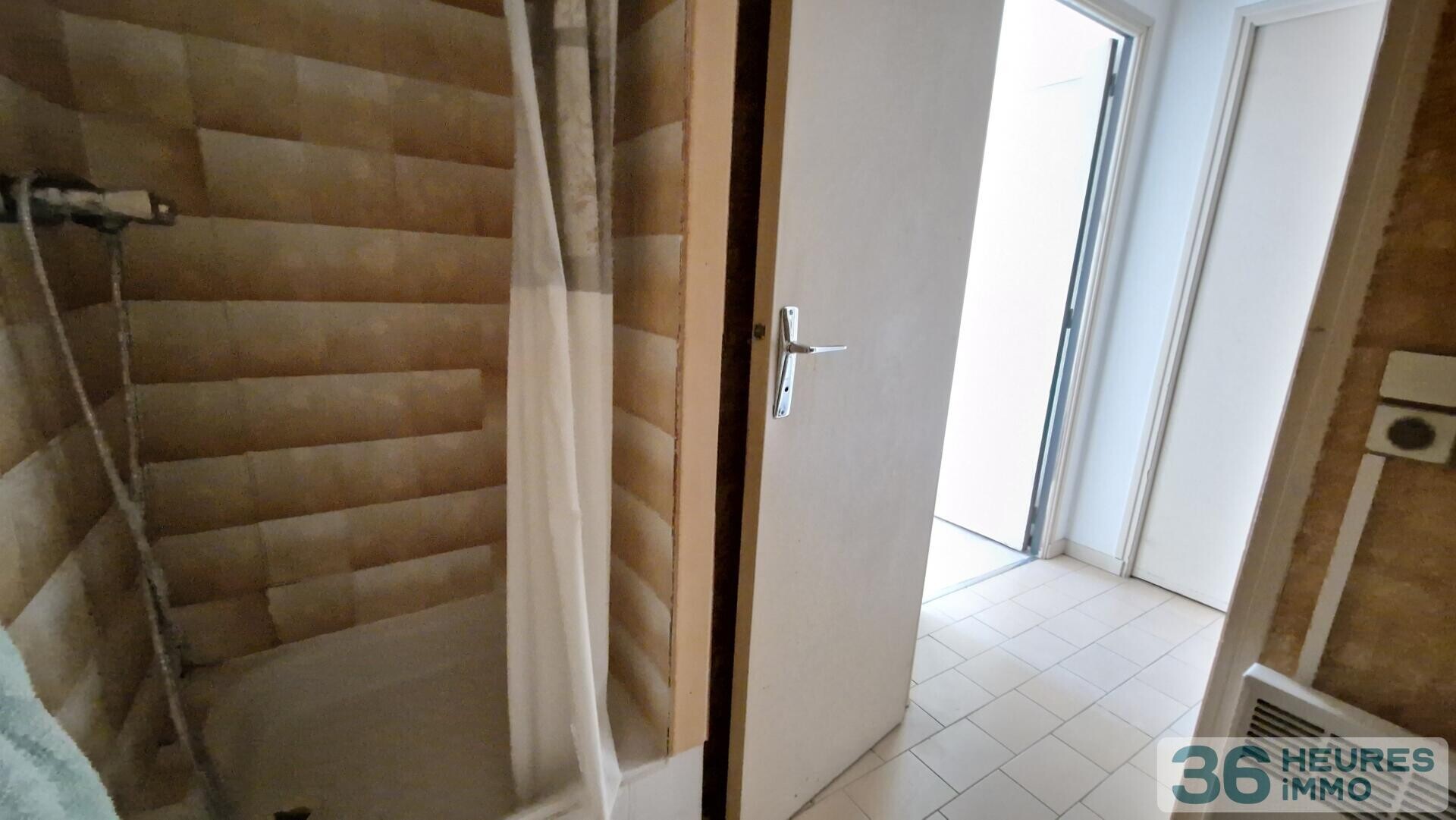 Au centre de St Clément local T2 de 42m²