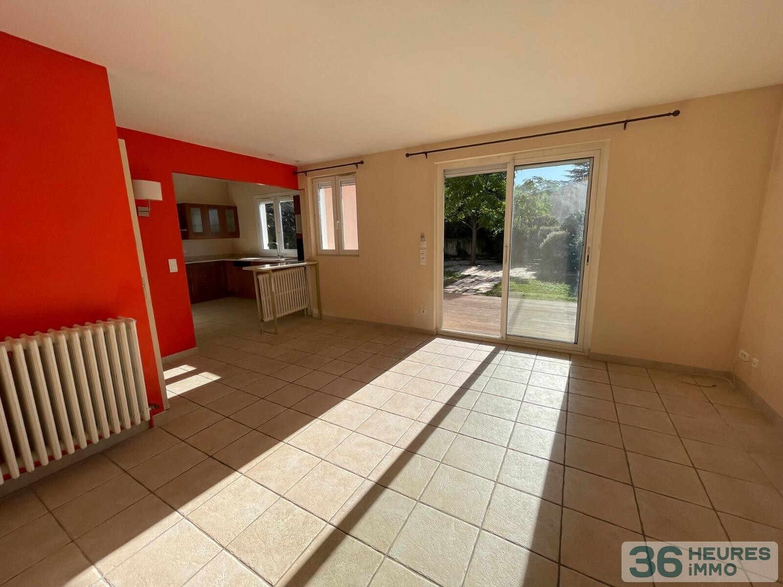 MAISON 4 PIECES, 3 CHAMBRES, JARDIN ET DOUBLE GARAGE