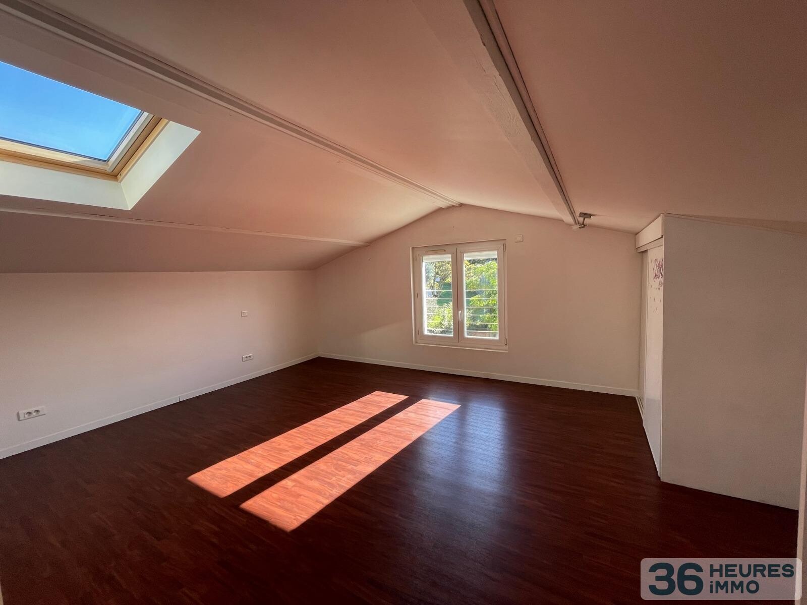 MAISON 4 PIECES, 3 CHAMBRES, JARDIN ET DOUBLE GARAGE