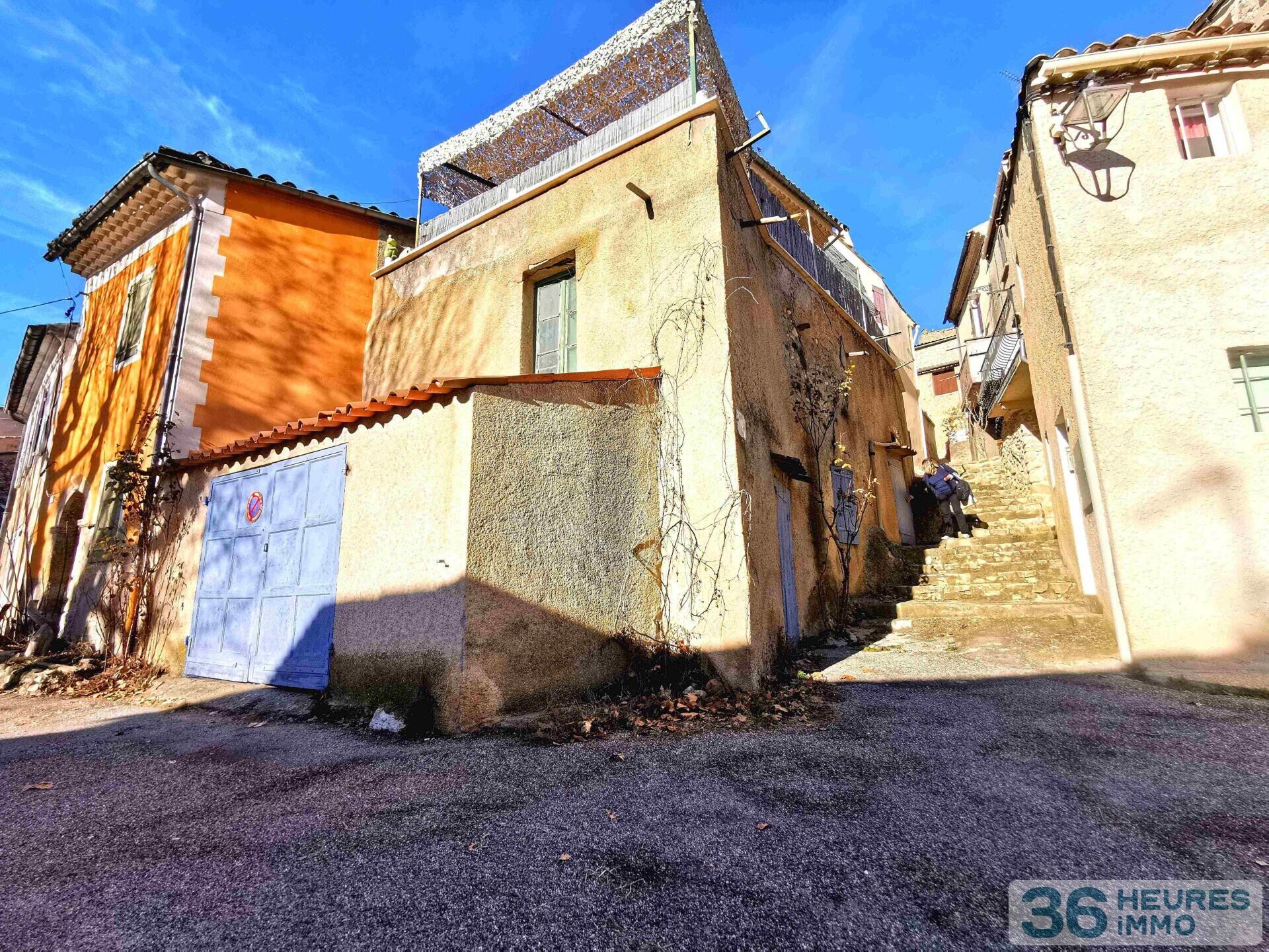 Maison de en ville, grande terrasse et potentiel